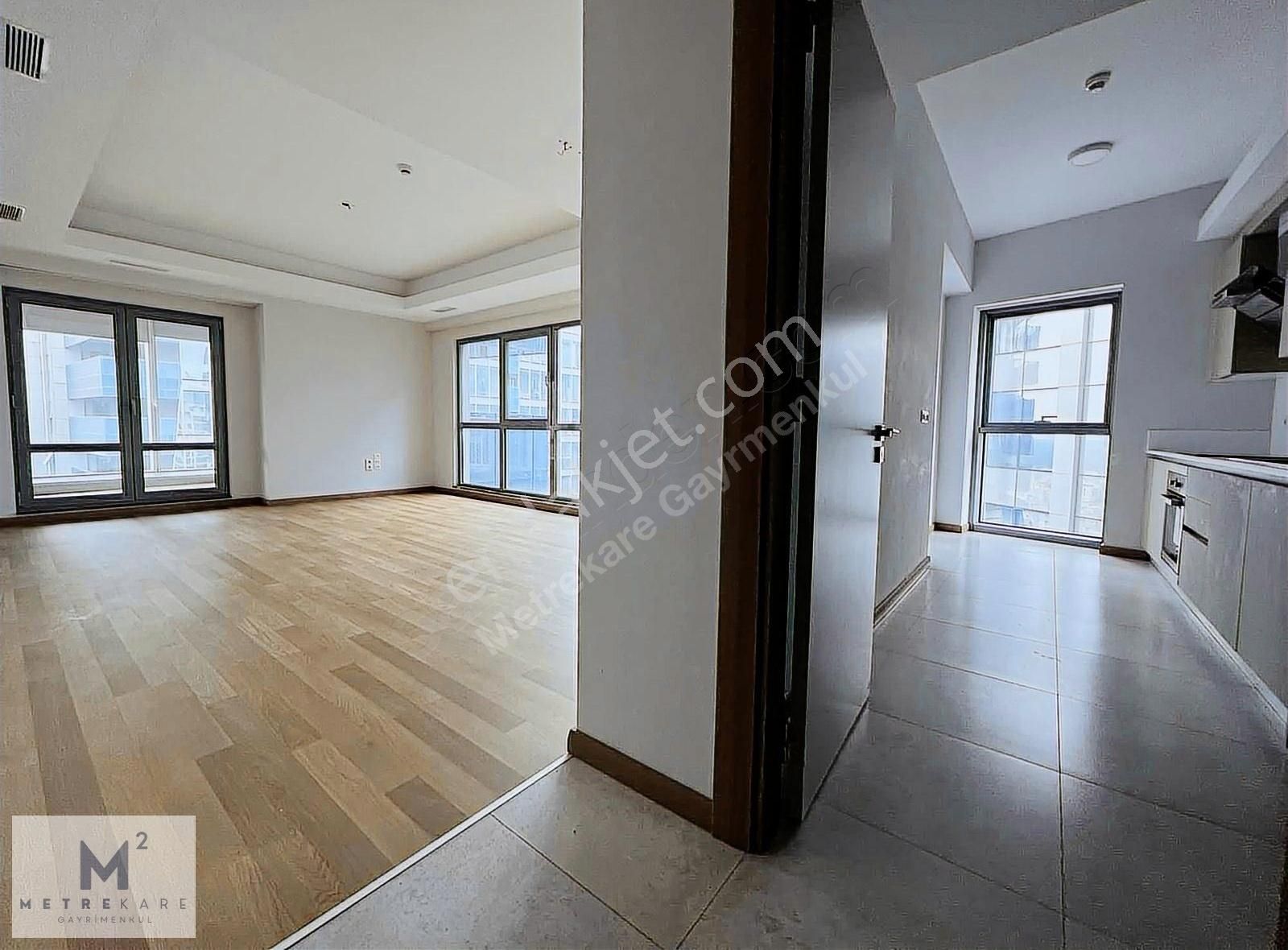 Ağaoğlu Maslak 1453 2+1 Boş Satılık Daire Cadde Cephe Güncel