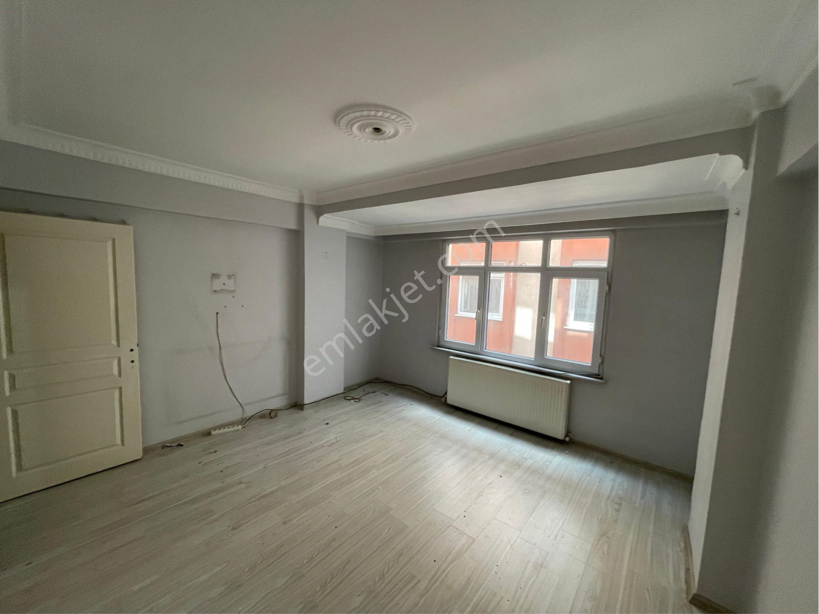 Ünver’den Malkoçoğlu Mahde 2+1 120 M² 7 Yıllık Arakat