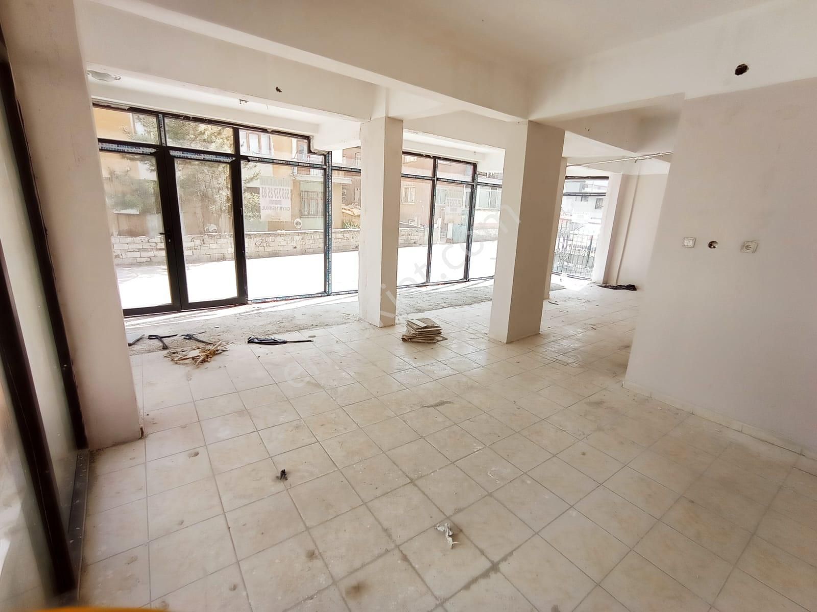 Maraşal Çakmak Mahallesinde Kazım Karabekiri.ö.okulu Karşısında Kiralık Dükkan