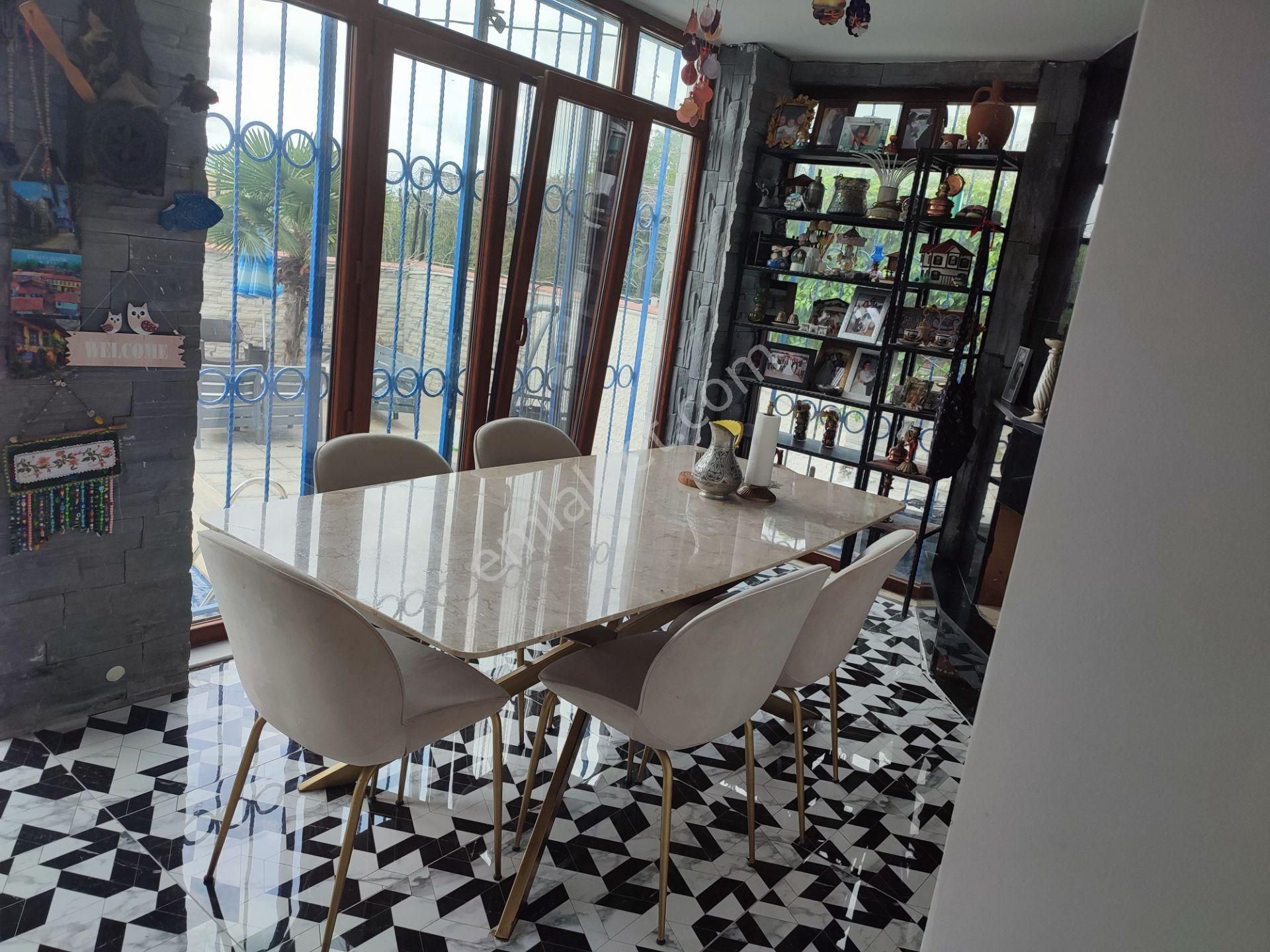 Arnavutköy Hacımaşlıda 5+2 Havuzlu Lüks Villa - Görsel 19