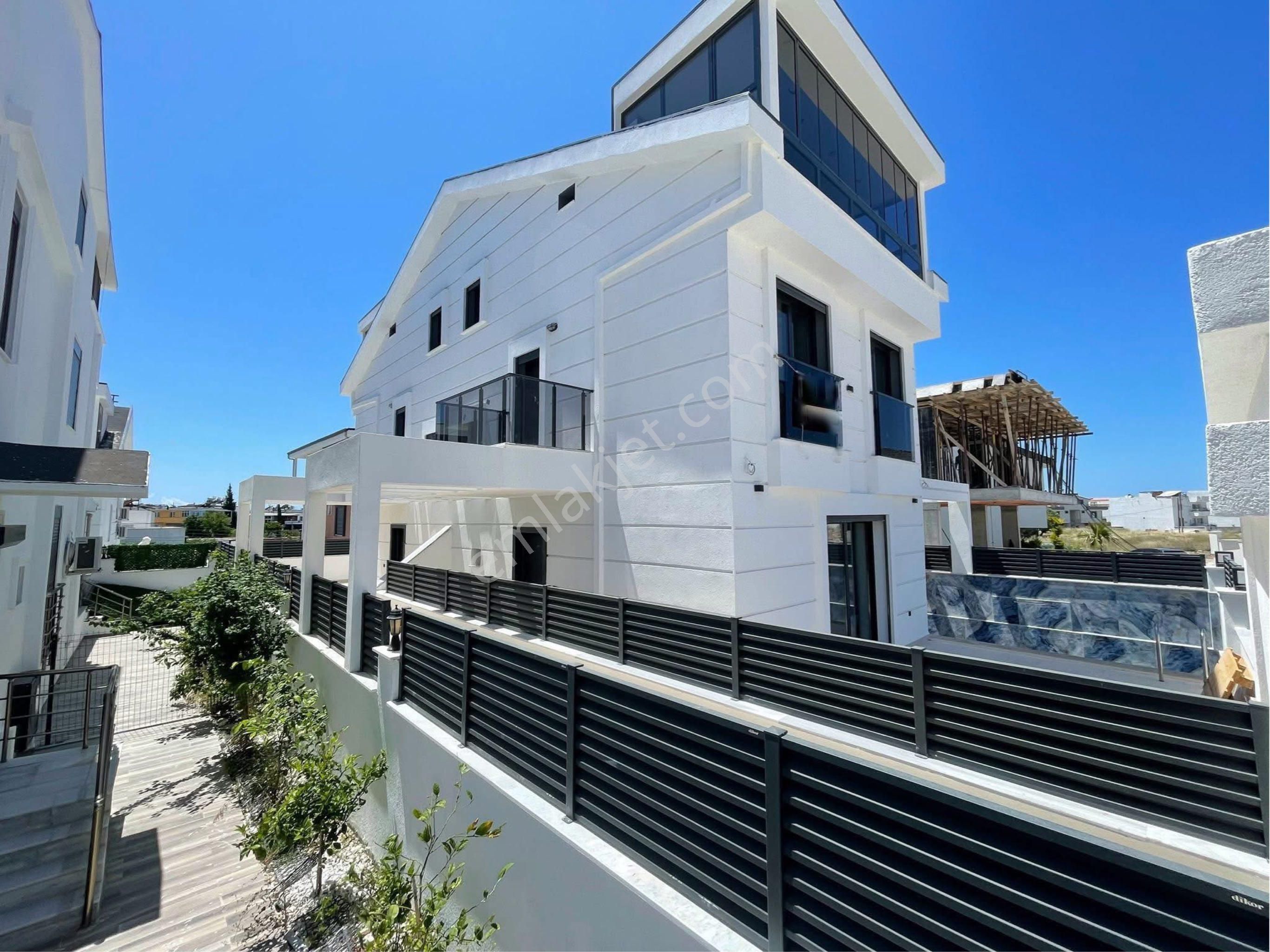Didim Hisar Mahallesinde 3+1 Havuzlu Kaliteli Fırsat Villa