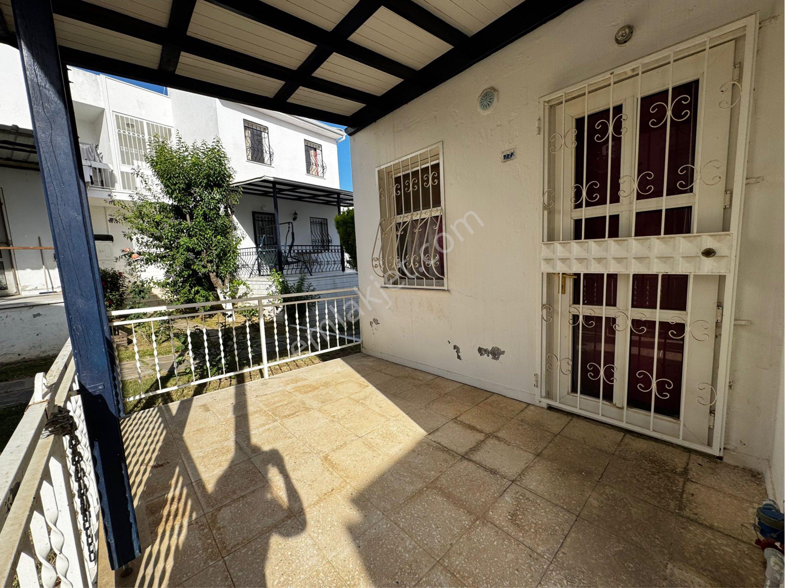 Kuşadası Yavansu Bölgesinde Acil Satılık Köşe Konum Villa - Görsel 4