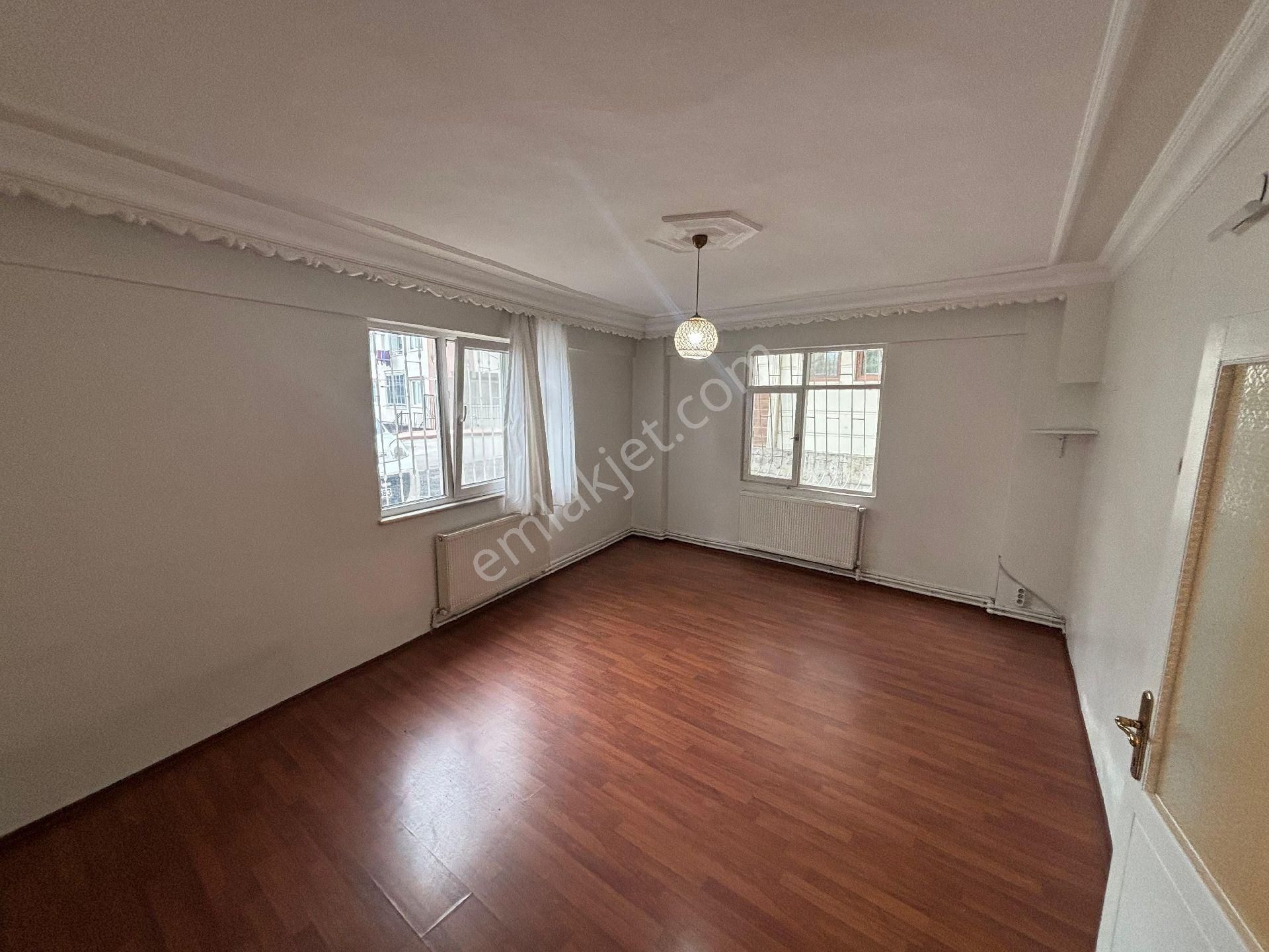 Furkan Emlak'tan Fevzicakmak Mevkisinde 3+1 120m2 Giriş Kat Fırsat Daire