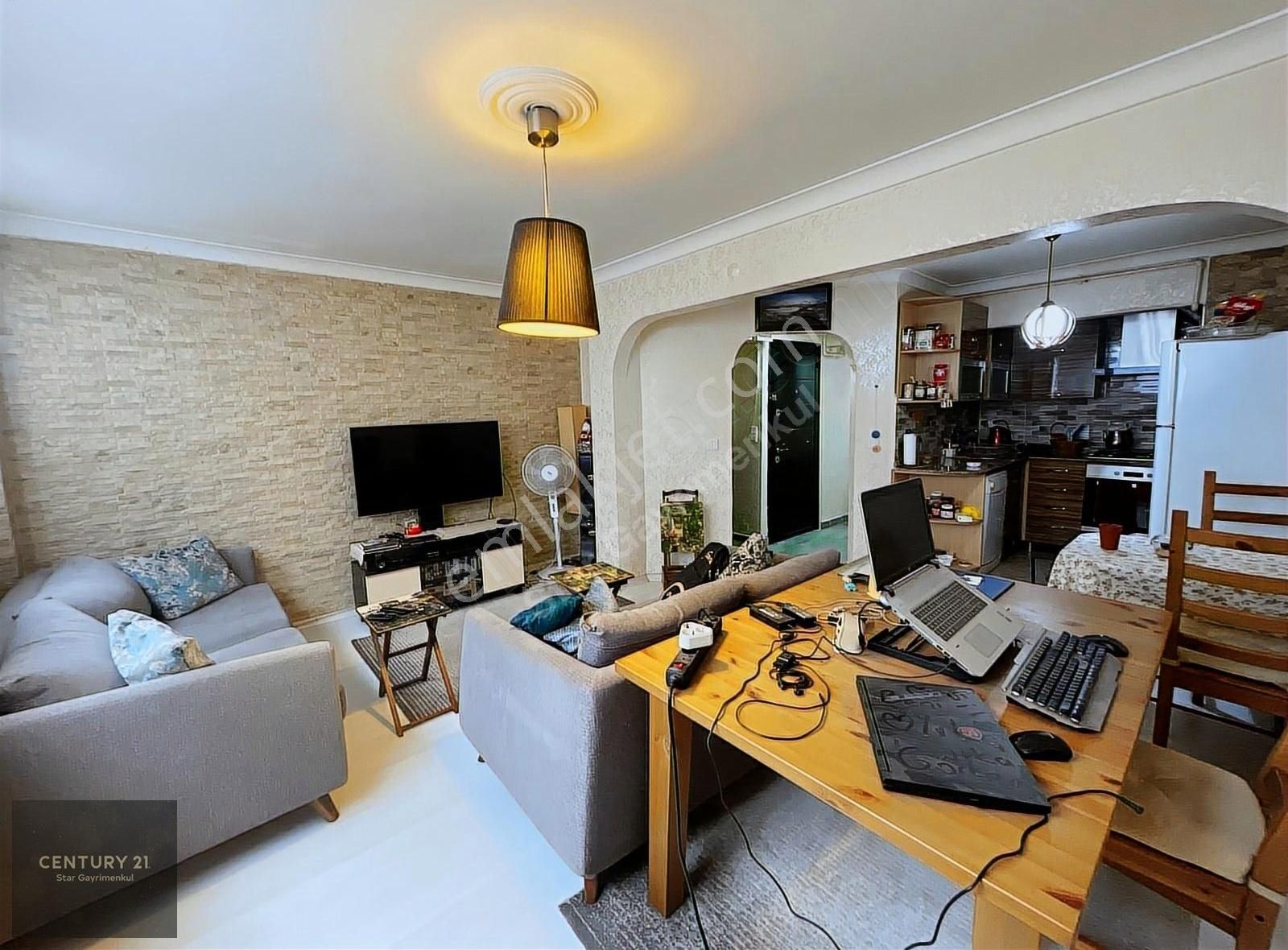 Century21 Star'dan Beşiktaş'ta 2+1 Kış Bahçeli Satılık Daire - Görsel 3