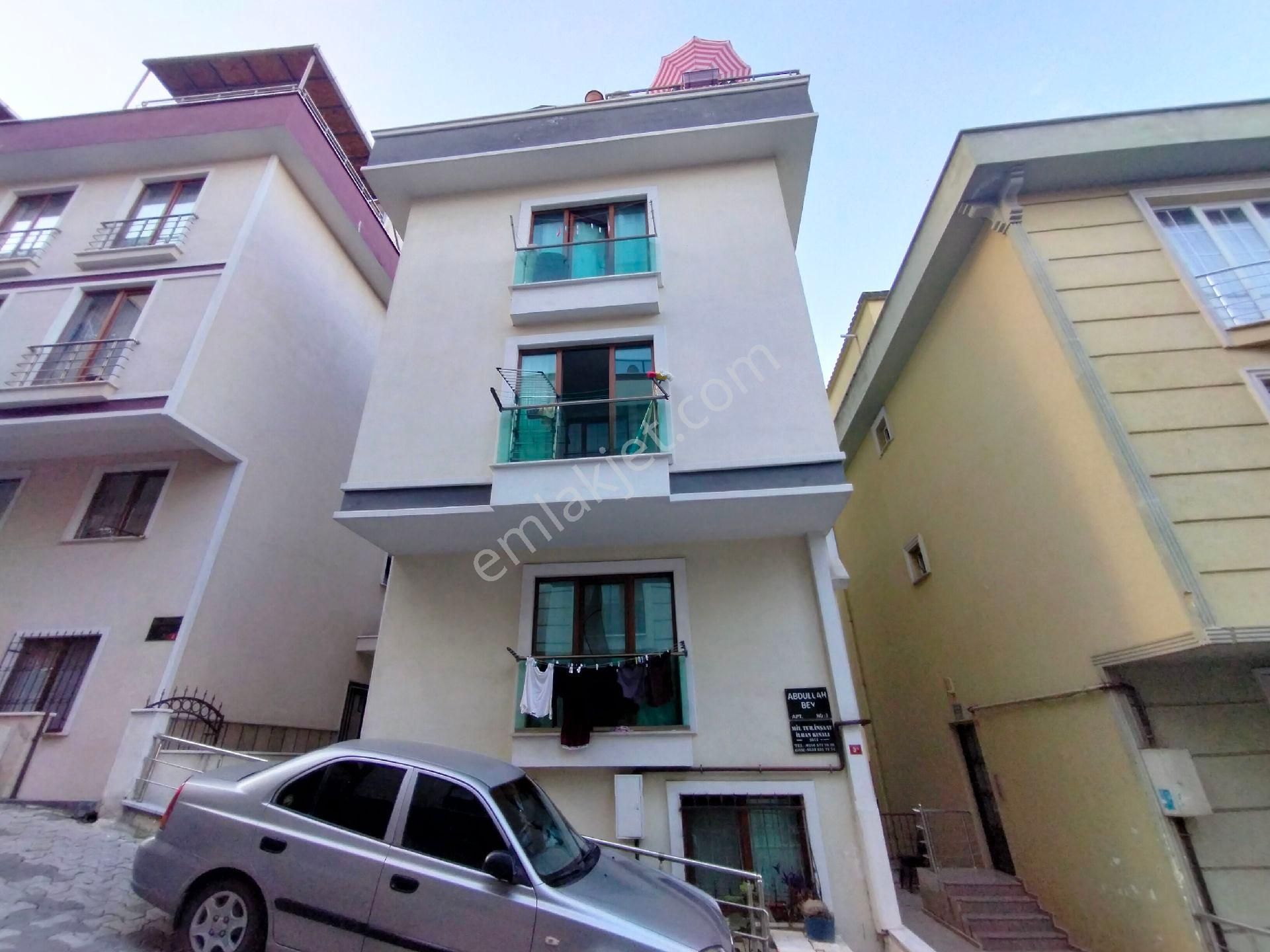 Ataşehir İçerenköy De 2+1 Satılık Daire,