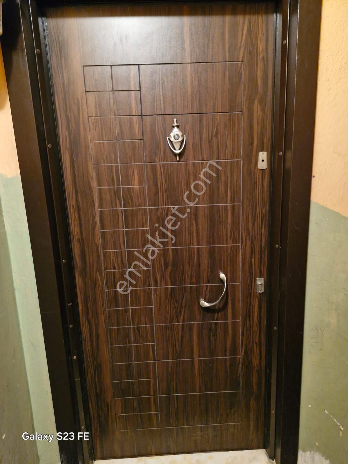 Bursa Merkezde Satılık 2+1 Arakat Daire