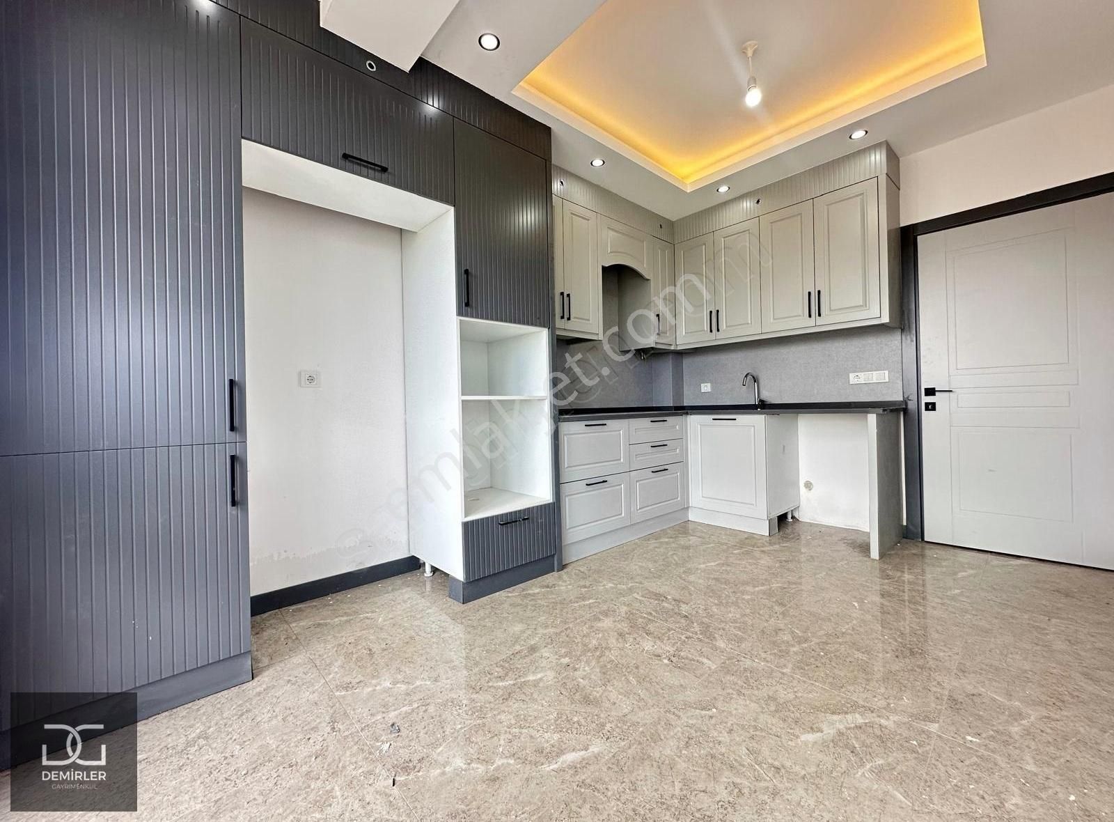 Demirler'den Karahasanlı'da Merkezi Konumda 2+1 Daire Fırsatı