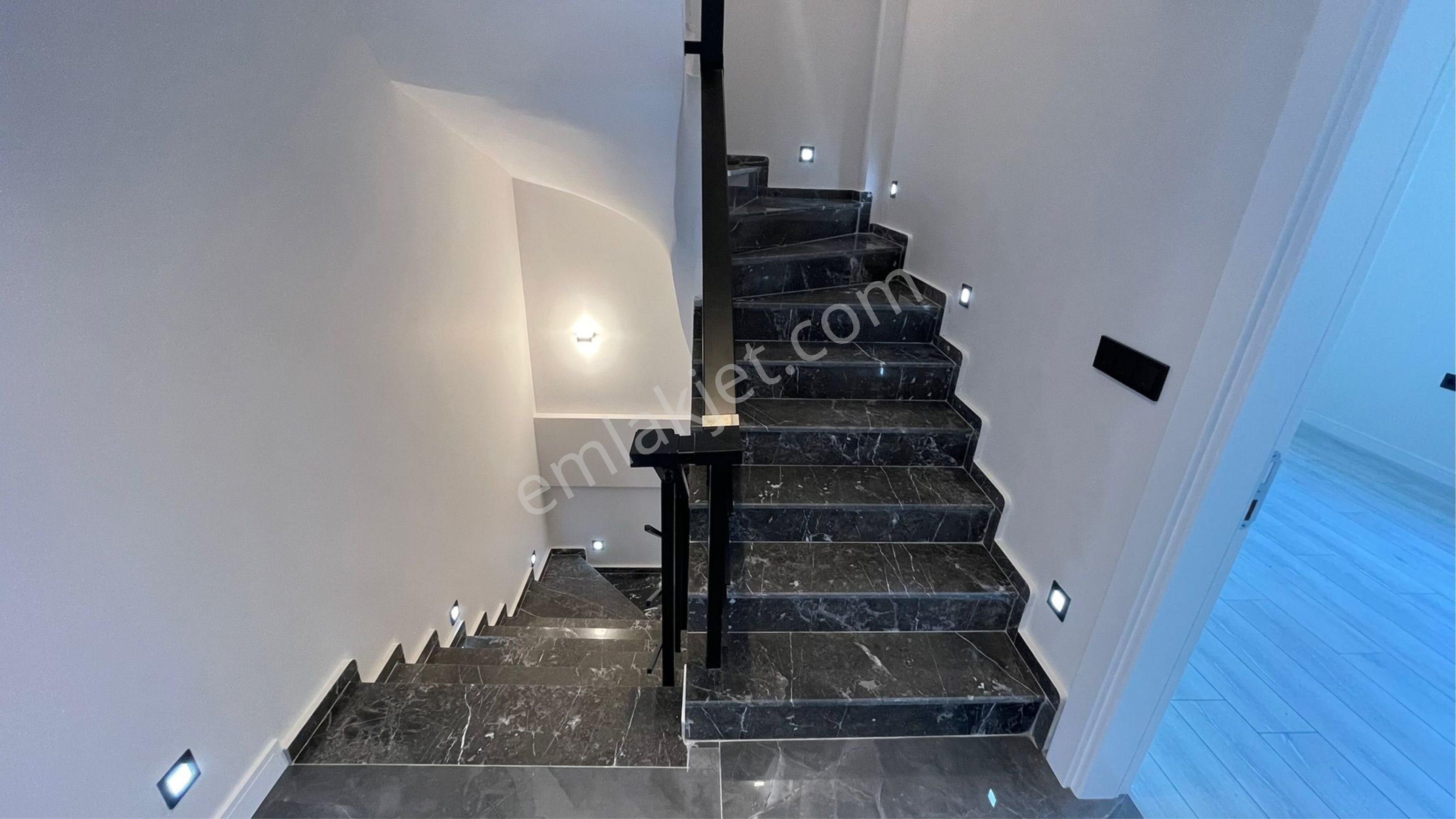 Didim Satilik Villa Didim Hisar Mahallesinde 3+1 Ayrı Mutfak Deniz Manzaralı Satılık Lüks Villa - Görsel 15