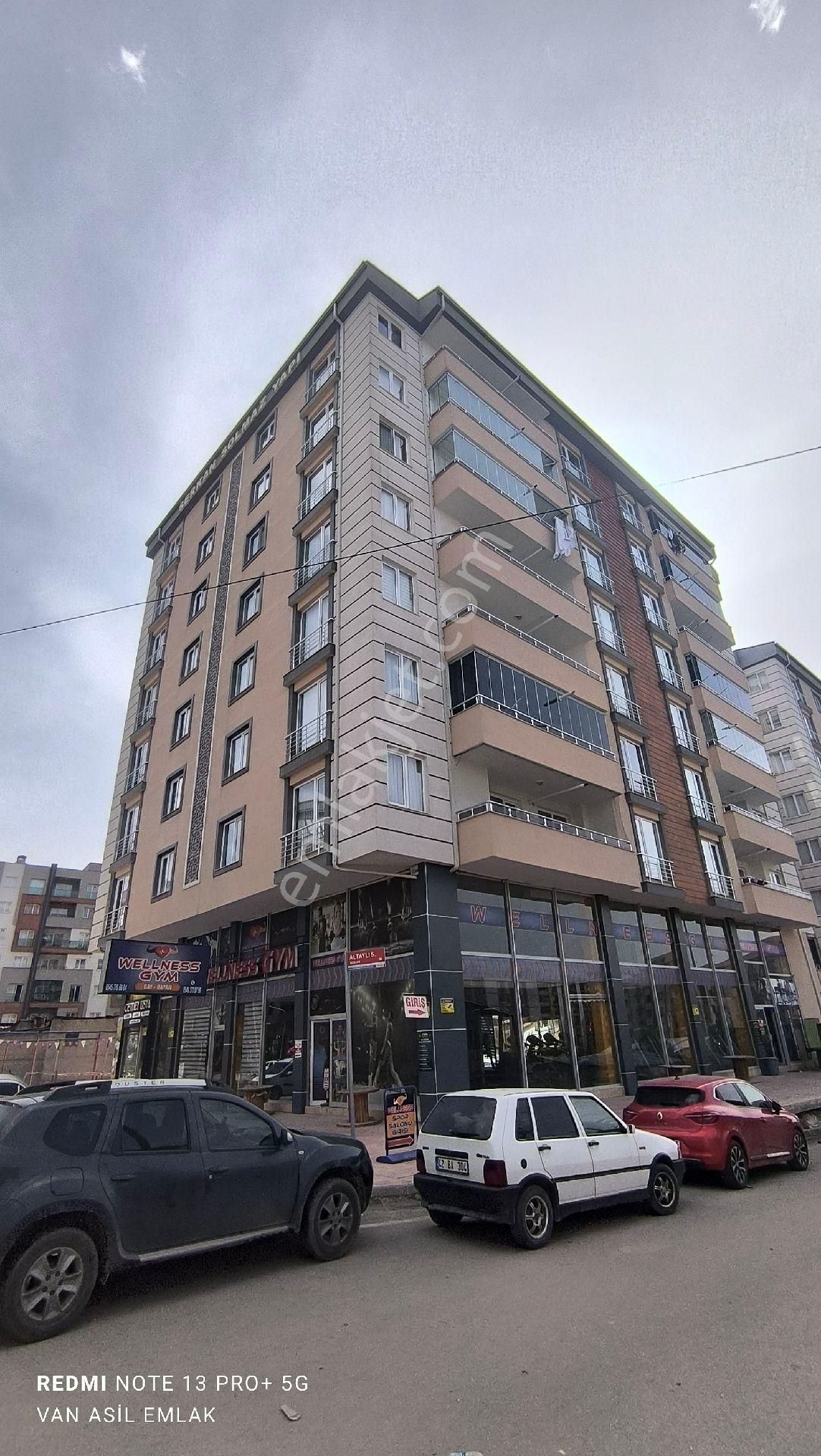 İskele Caddesi Üzeri Atatürk Lisesi Altı Satılık 3+1 Daire