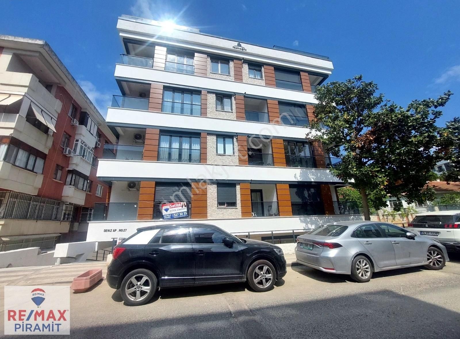 Üsküdar Acibadem Yaprak Sokakta Satılık 2+1 Daire