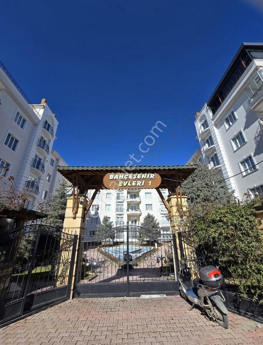 Bahcesehır Sıtesınde Luks 3+1 Genıs Exstralı Yuksek Gırıs