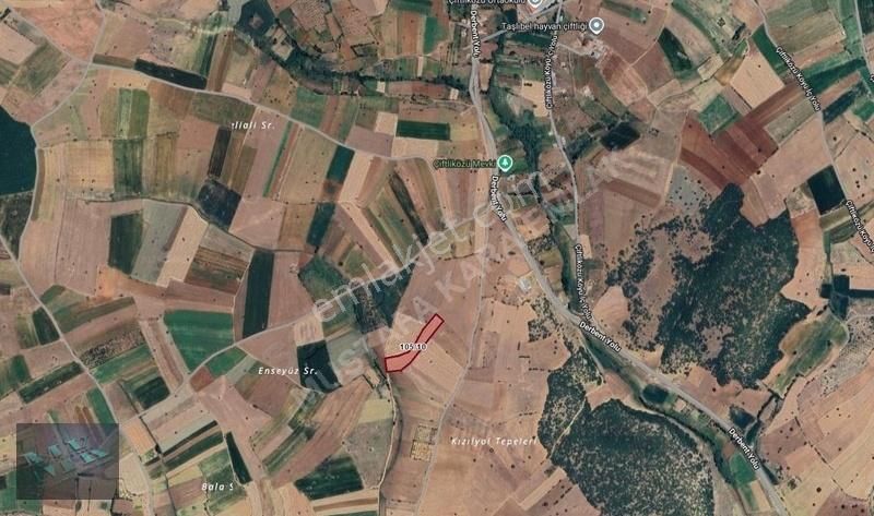 Mustafa Karadan Derbent Çiftliközünde Sulanır Yolu Olan 7300 M2