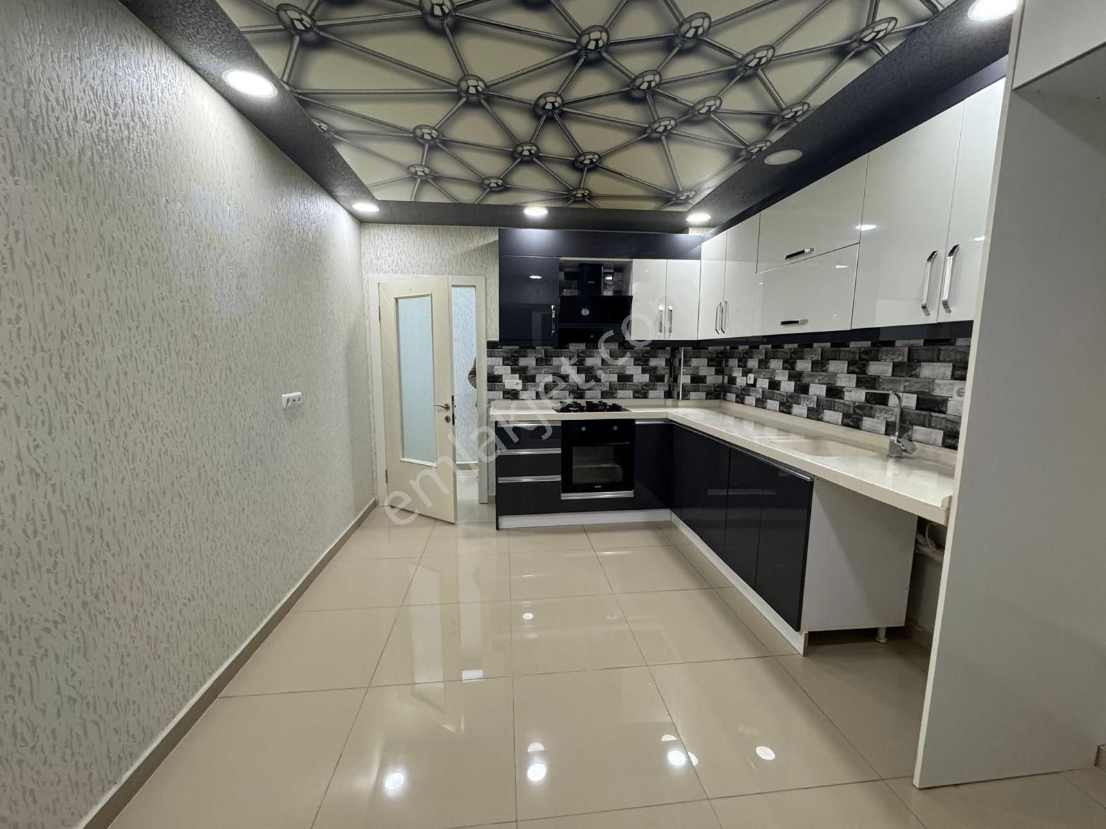 Sincan Törekent Gökçek Mah Muhteşem Konumda Full Yapılı 3+1 Daire