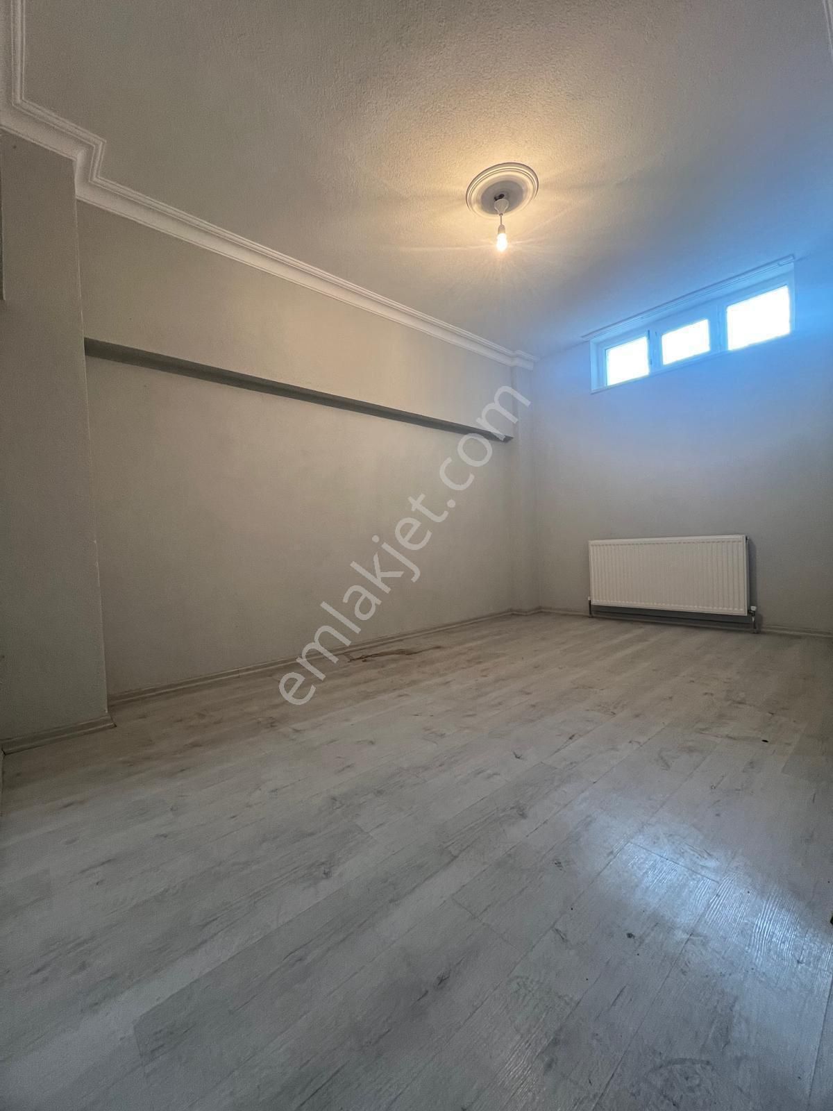 Sultanbeyli Mimar Sinan Mahallesinde 3+1 Satılık Ters Dubleks