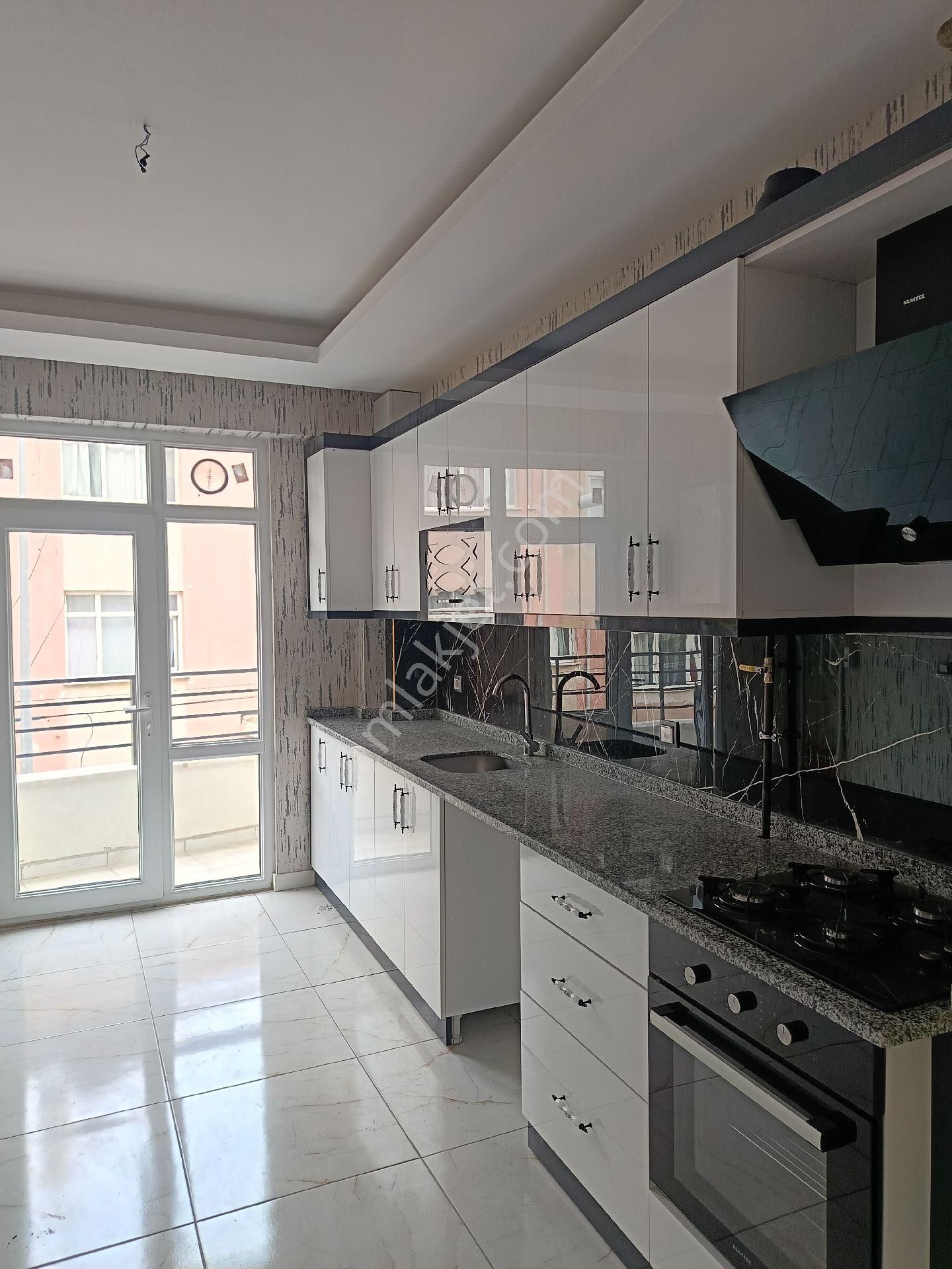 Sedirlerde Satılık Sıfır 3+1 Daire