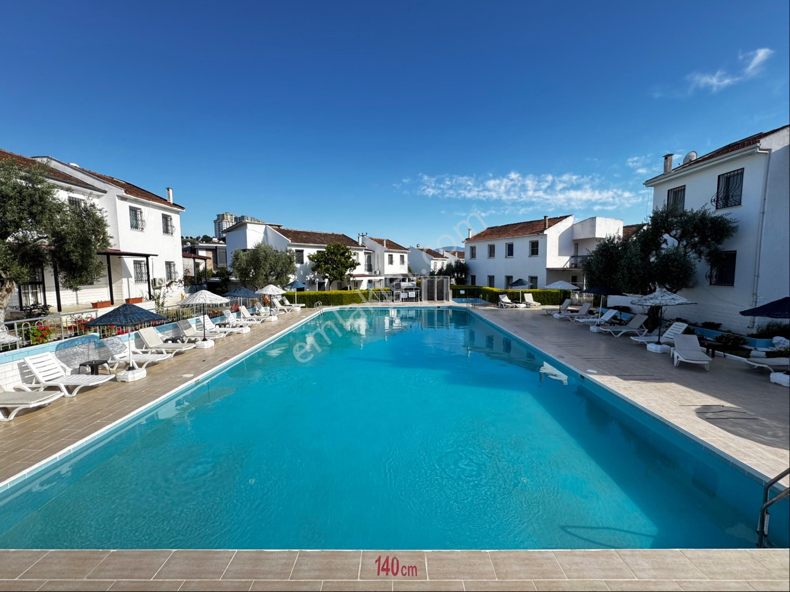Kusadası Yavansu Mah Doğalgazlı Havuzlu 2+1 Fırsat Villa