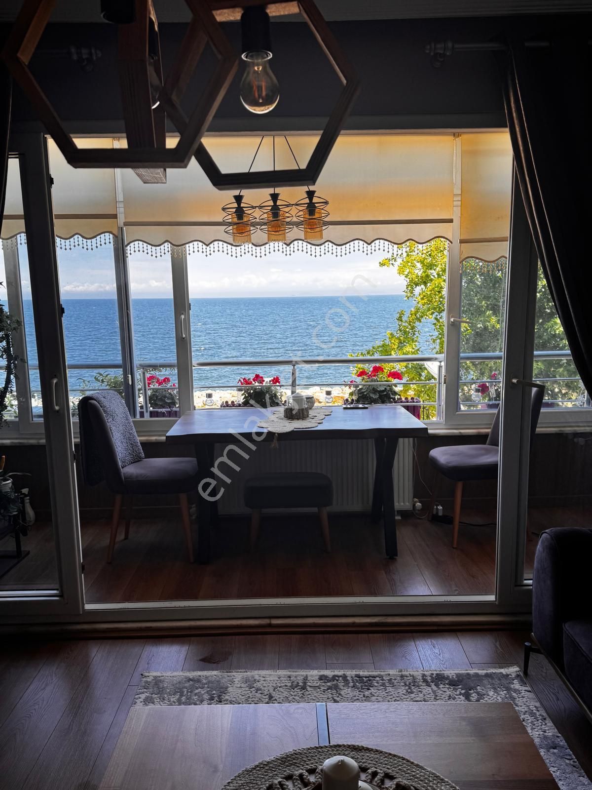 Çınarcık Merkezde Satılık Geniş Deniz Manzaralı 1+1 Daire - Görsel 10