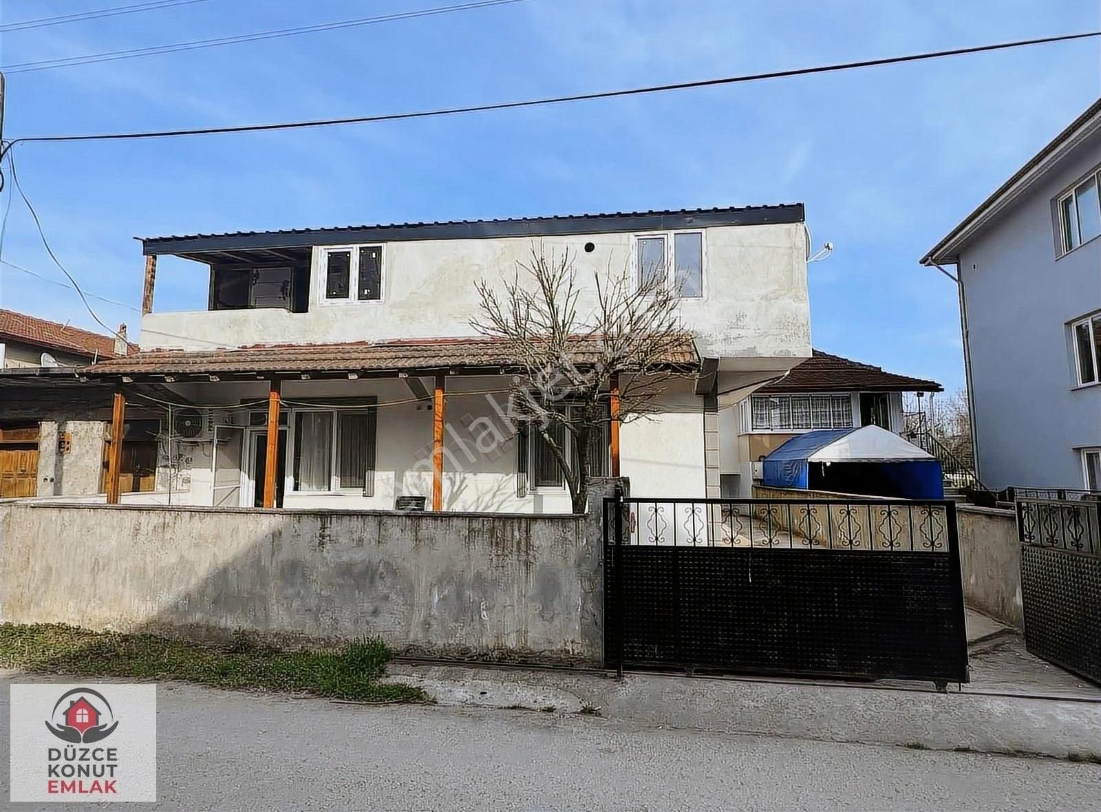 Düzce Konut Emlak | Darıcı | Arsayla Satılık 2 Katlı Müstakil Ev