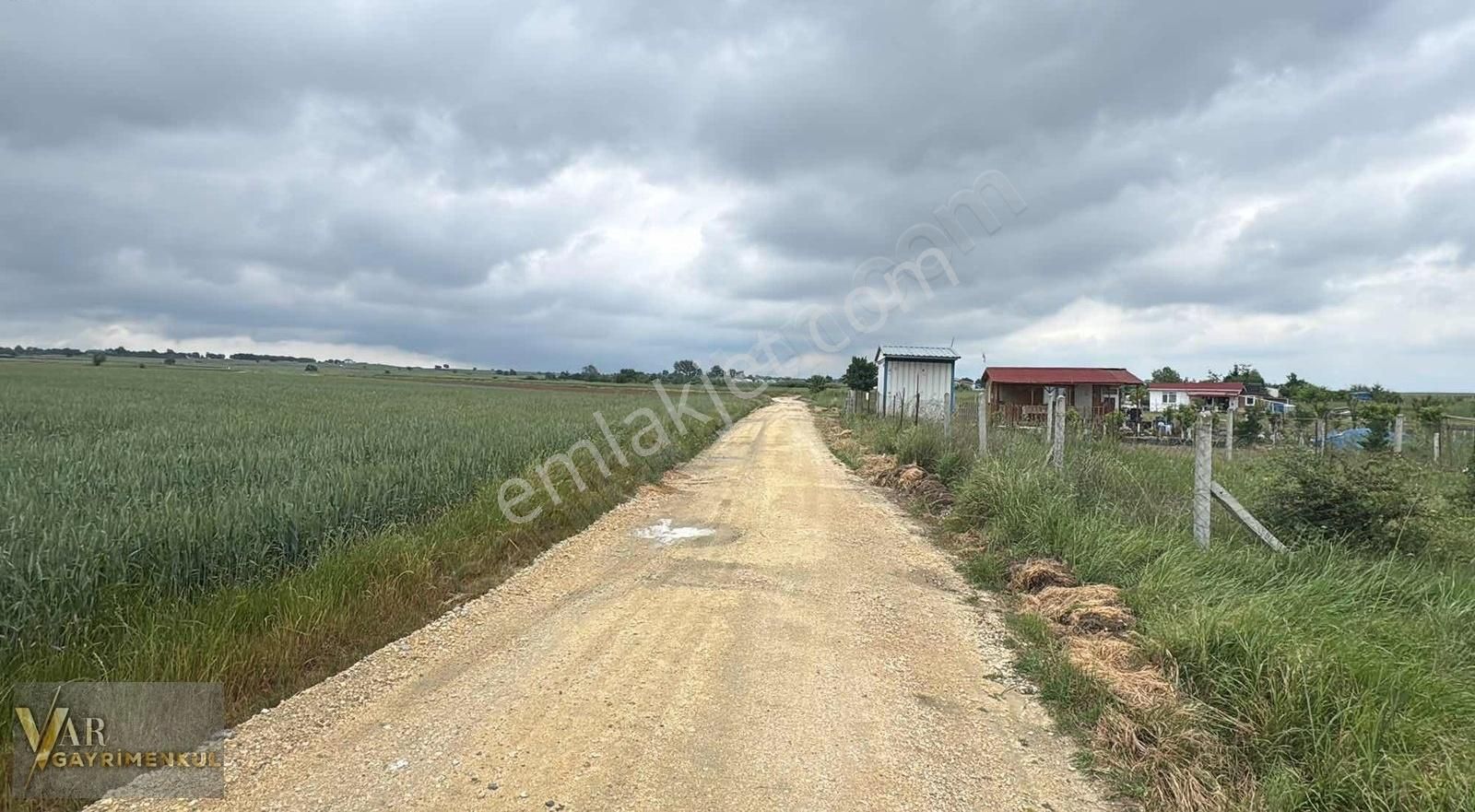 Tekirdağ Saray Büyükyoncalı Da 273 M2 Satılık Hisse