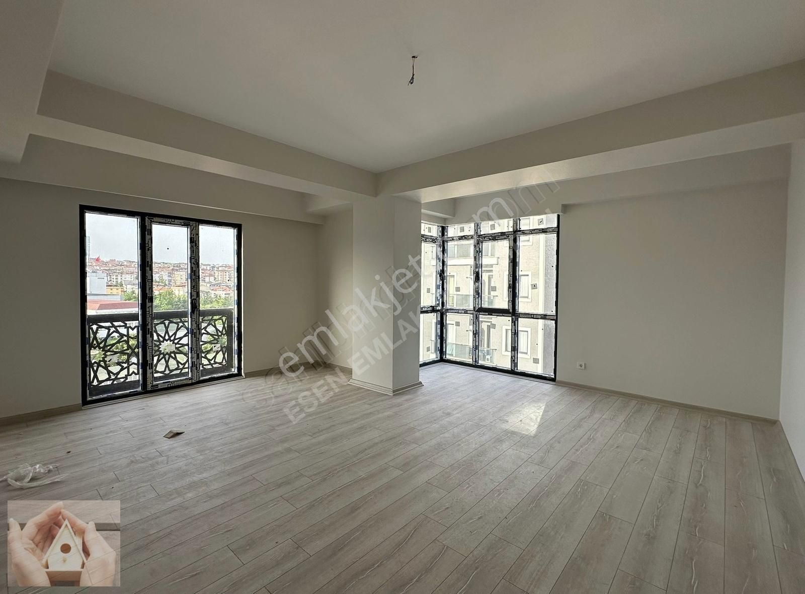 Esen Emlak Aracılığıyla***sıfır-site İçi-arakat-ebeveyn Bnyo 3+1