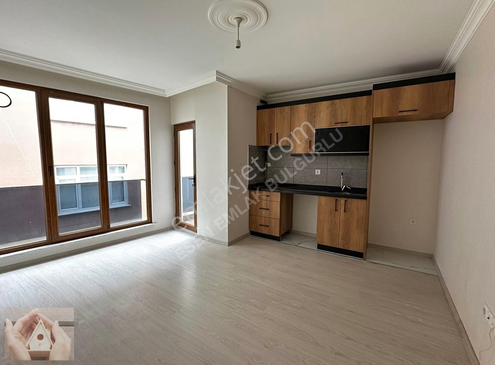 Esen Emlak Aracılığıyla***yeni Bna-metro 15dk-arakat-balkon 2+1