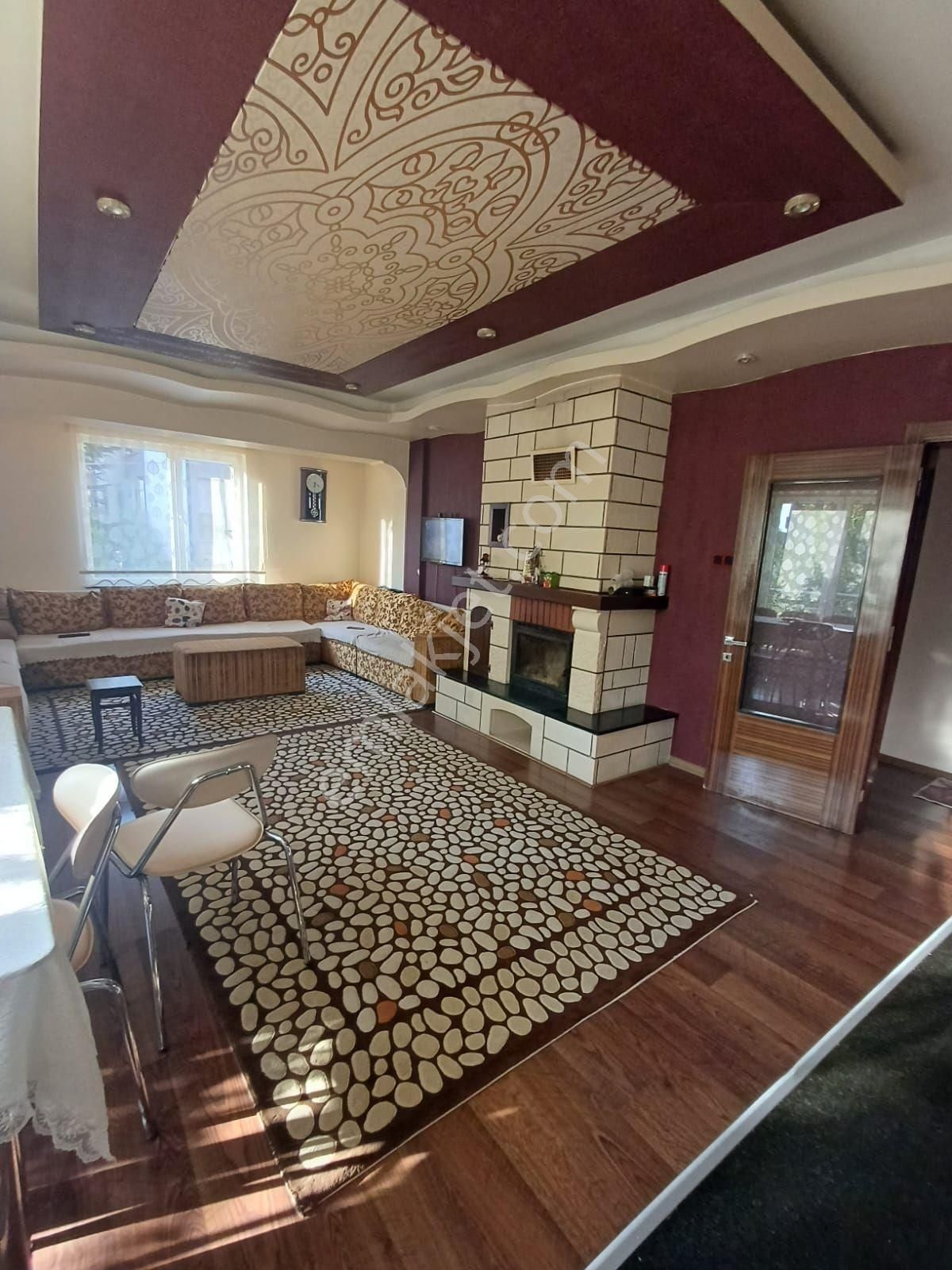 Pi Emlak'tan Tombakzade Yakını Lüks Villa