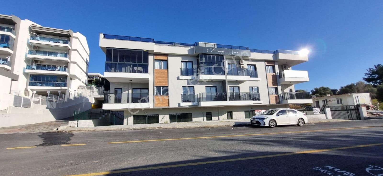 Kuşadası Ege Mahallesinde Sıfır 2+1 Havuzlu Sitede Satılık Daire