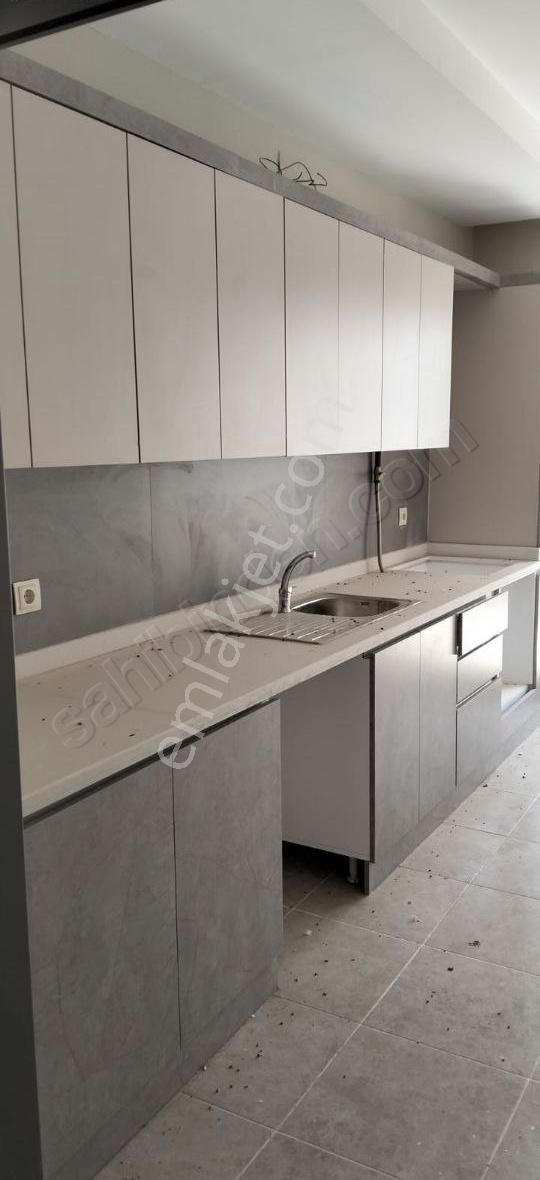 Beykent Gaziler Mah Satılık 3+1 Deire
