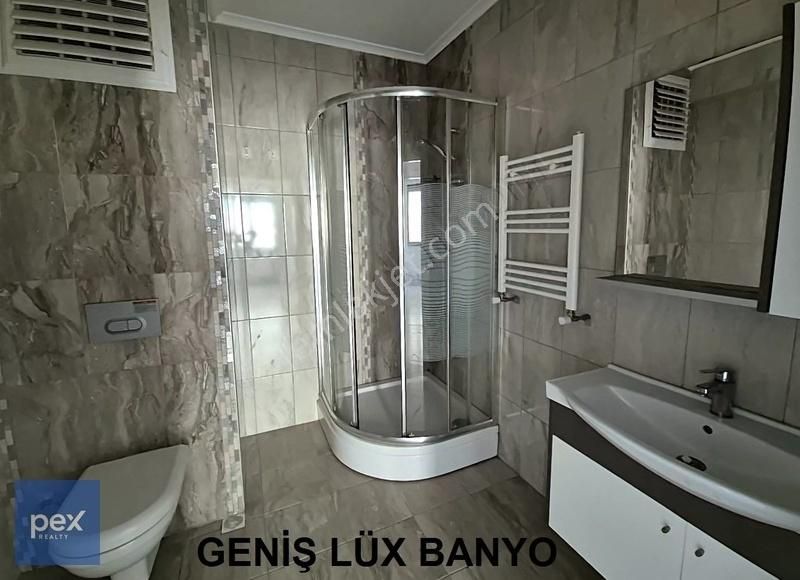 Sultanbeyli Adil'de Okul-site Bölgesinde Önü Açık Geniş Lüx 2+1