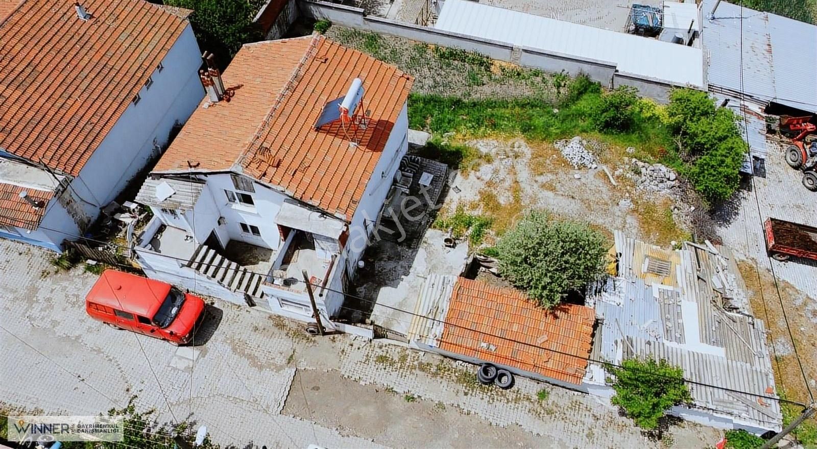 Winner Ofis Den Yeniköy Mahallesinde Köy İçi Uygun Arsa