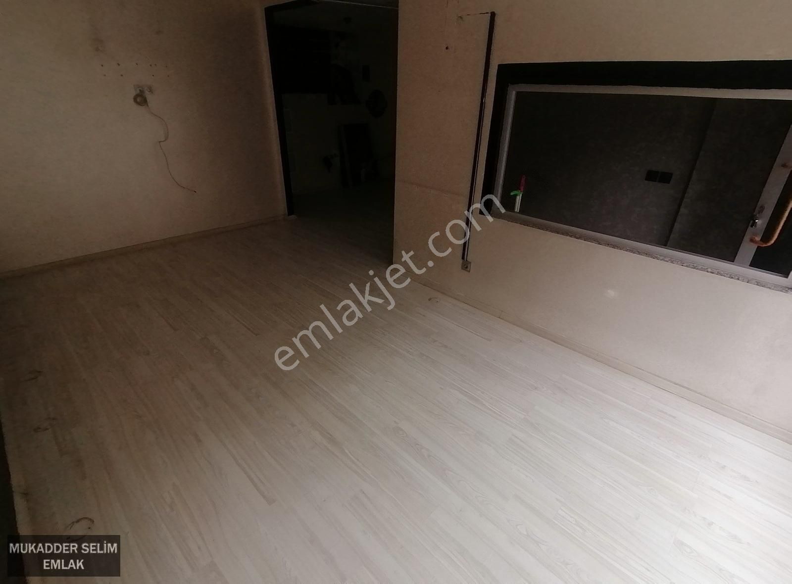 M.selimden B.köy Z.babada 60m2 Kiracılı 7 Yıllık Köşe Dükkan