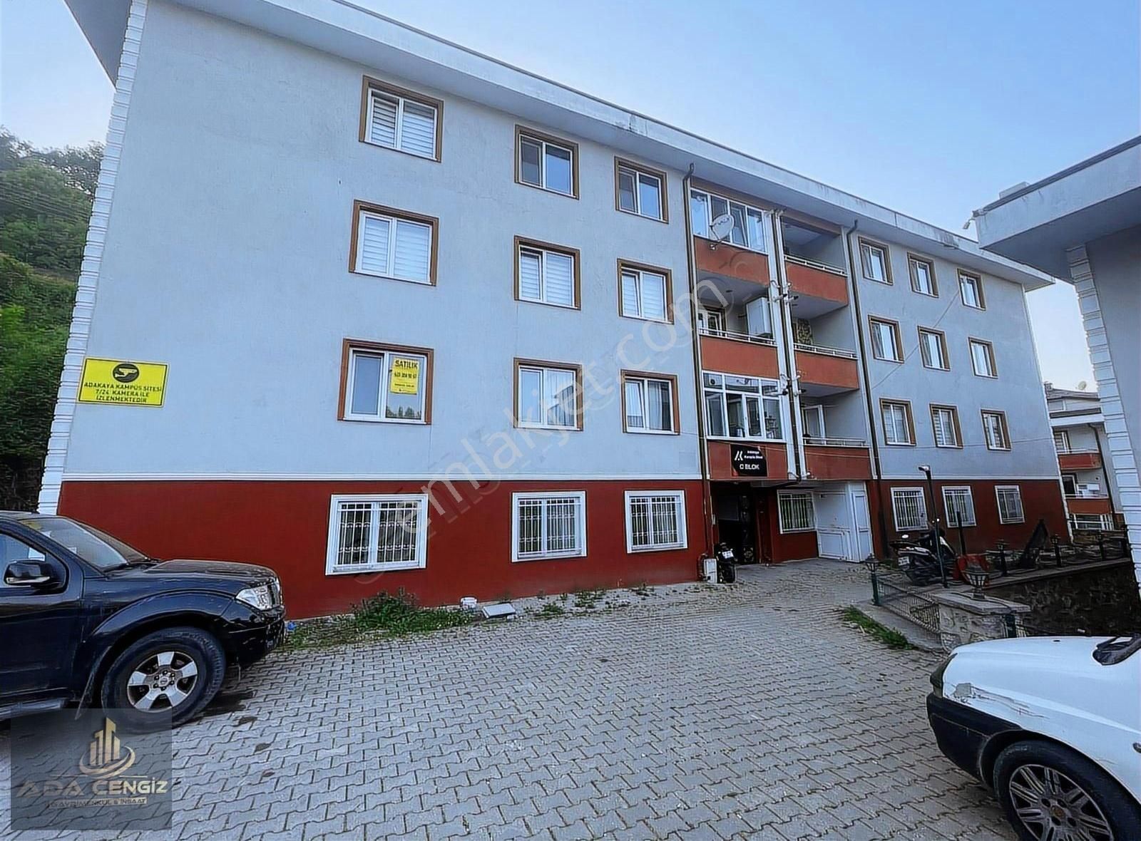 Serdivan Da Adakaya Sitesinde 2+1 70 M2 Full Eşyalı Daire