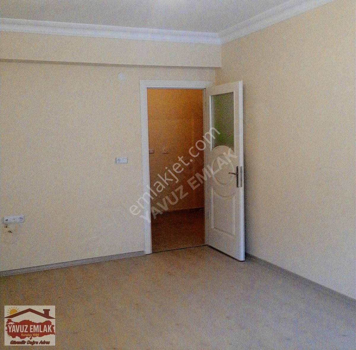 Esenyurt Üçevler Mah. Yeni Binada Temiz 1+1 Daire Açıklamayı O. - Görsel 2