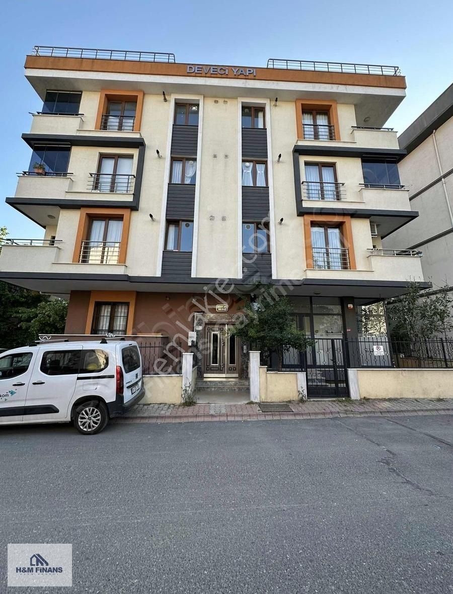 Sancaktepe Sarıgazi Mah'de 1+1 Kiralık Daire