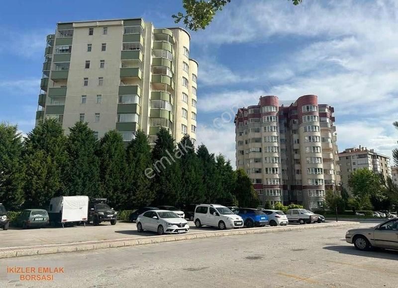 Eryaman'da İkizler Emlan'tan Okul Avm Yakını 135 M2 3+1 Arakat