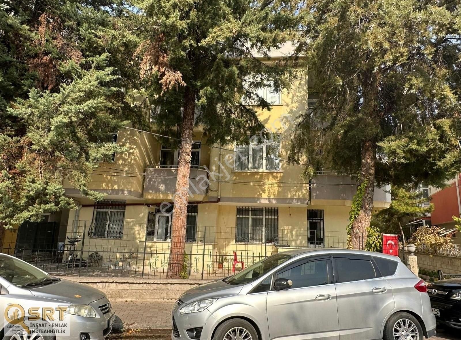 Eğitim Fakültesi Karşısı Satılık 3+1