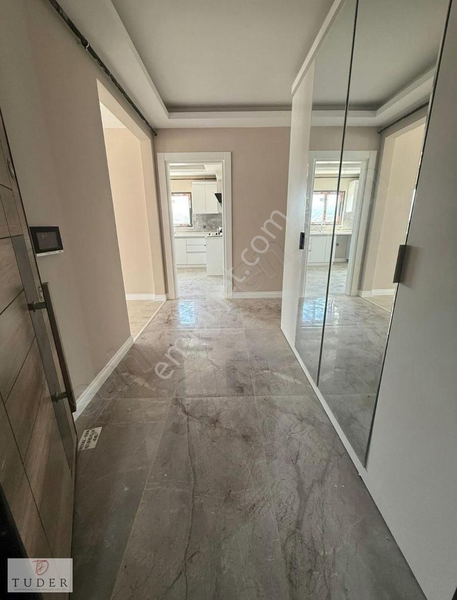 Tuder Gayrimenkul'den Bulvara Cephe Ara Kat 198m2 3+1 Daire