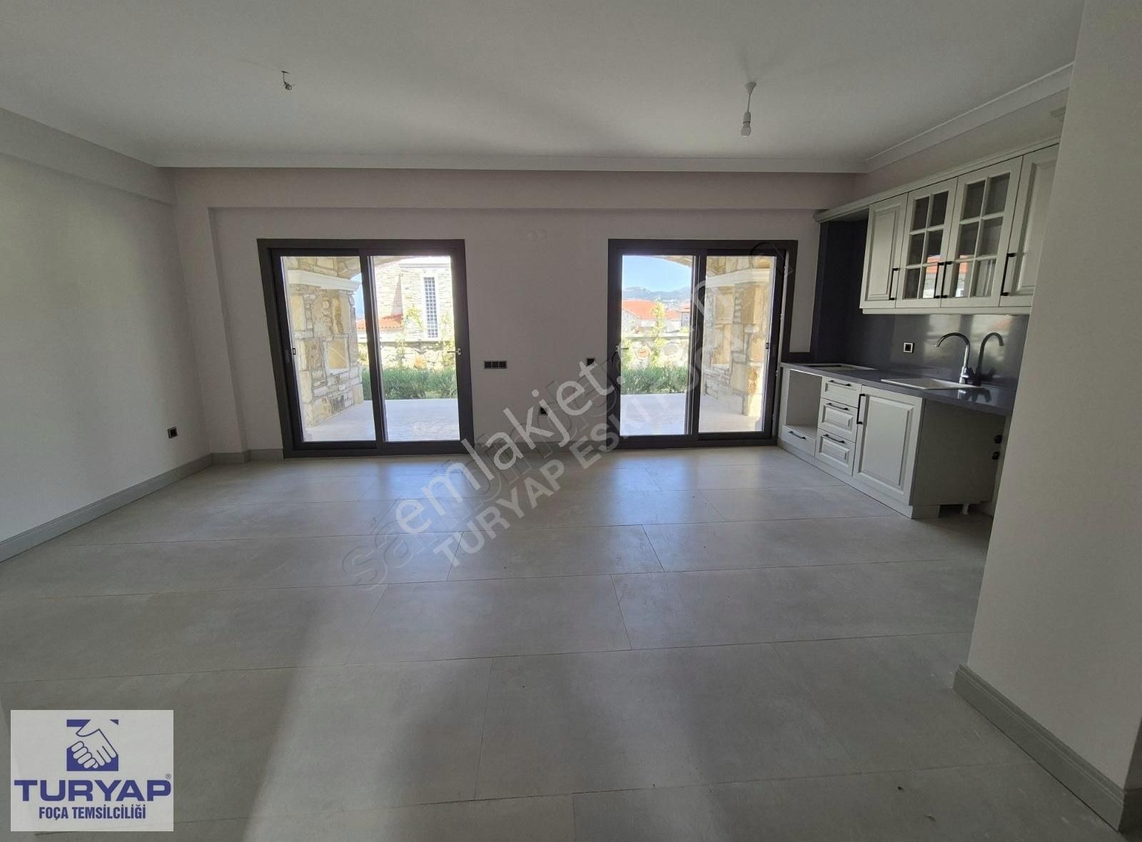 Turyap Foça'dan Emsalsiz Ultra Lüks Satılık Havuzlu Taş Villa - Görsel 6