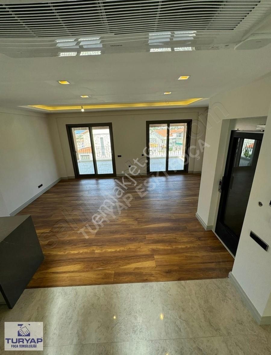 Turyap Foça'dan Emsalsiz Ultra Lüks Satılık Havuzlu Taş Villa - Görsel 22