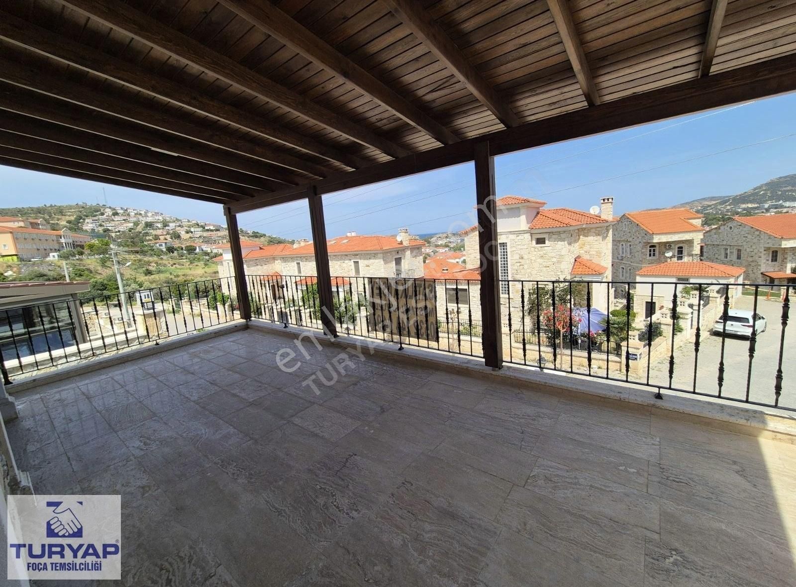 Turyap Foça'dan Emsalsiz Ultra Lüks Satılık Havuzlu Taş Villa - Görsel 23