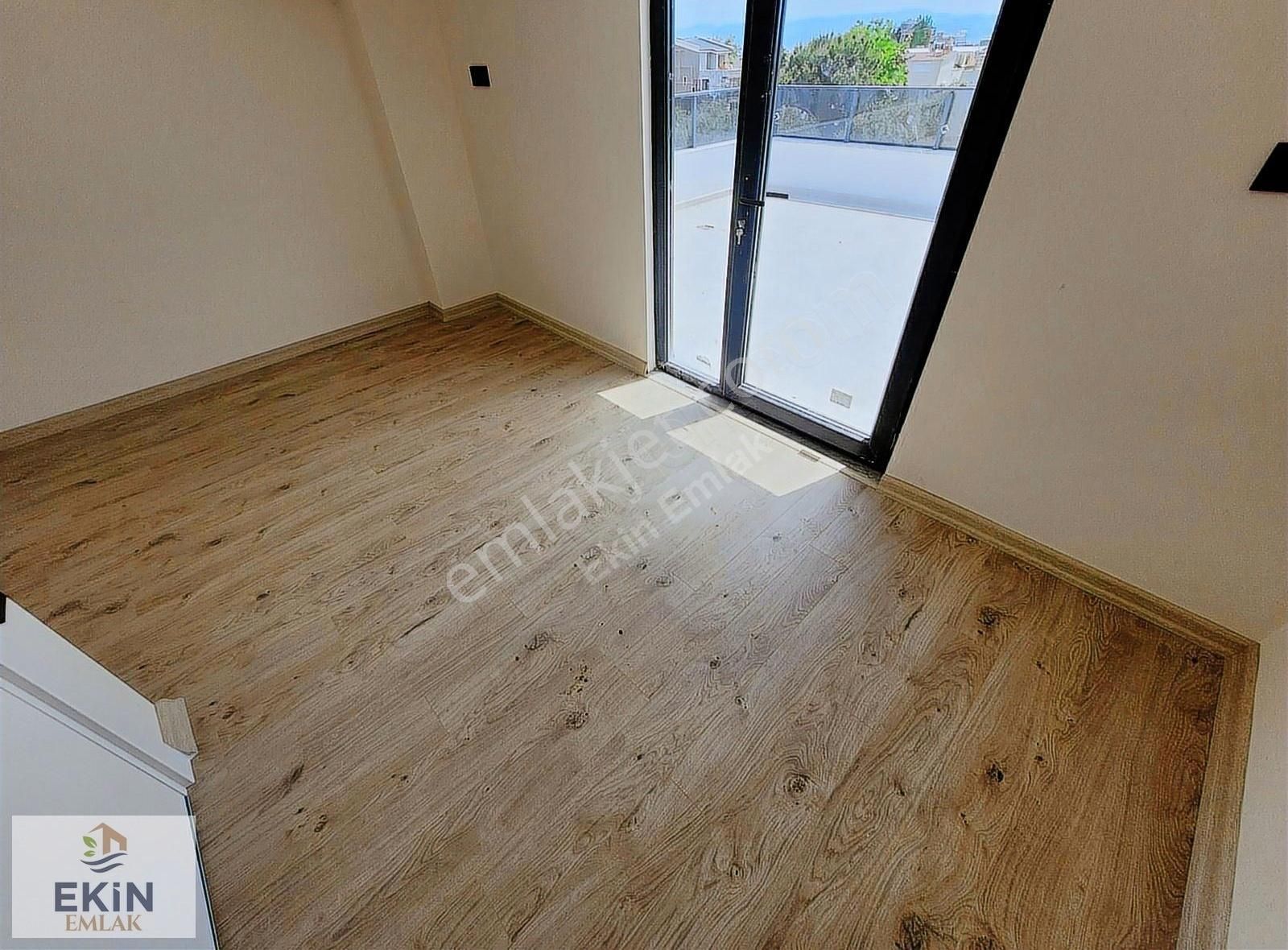 Denize Yakın Doğa Manzaralı 4+1 Villa - Görsel 8