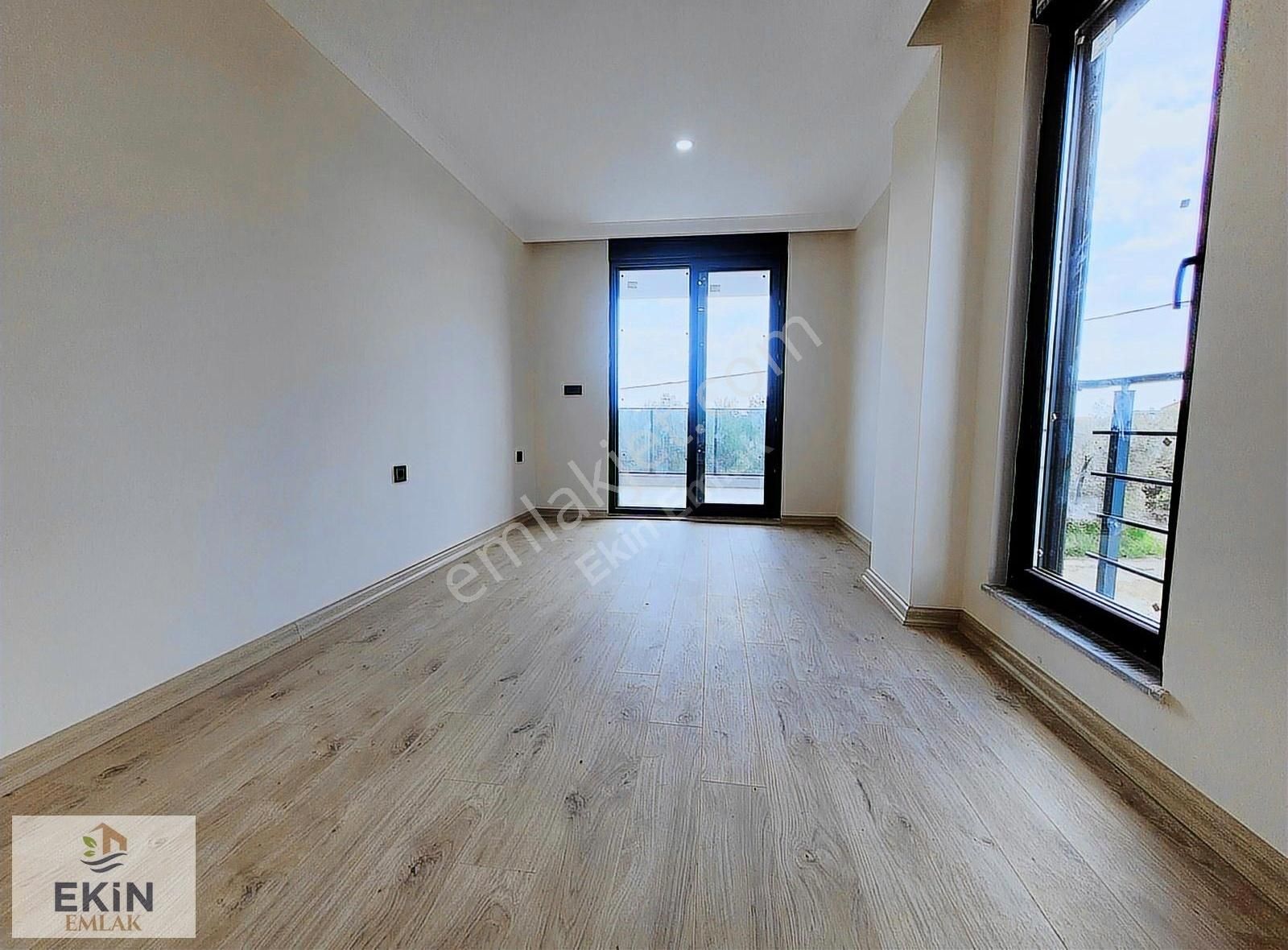 Denize Yakın Doğa Manzaralı 4+1 Villa - Görsel 3