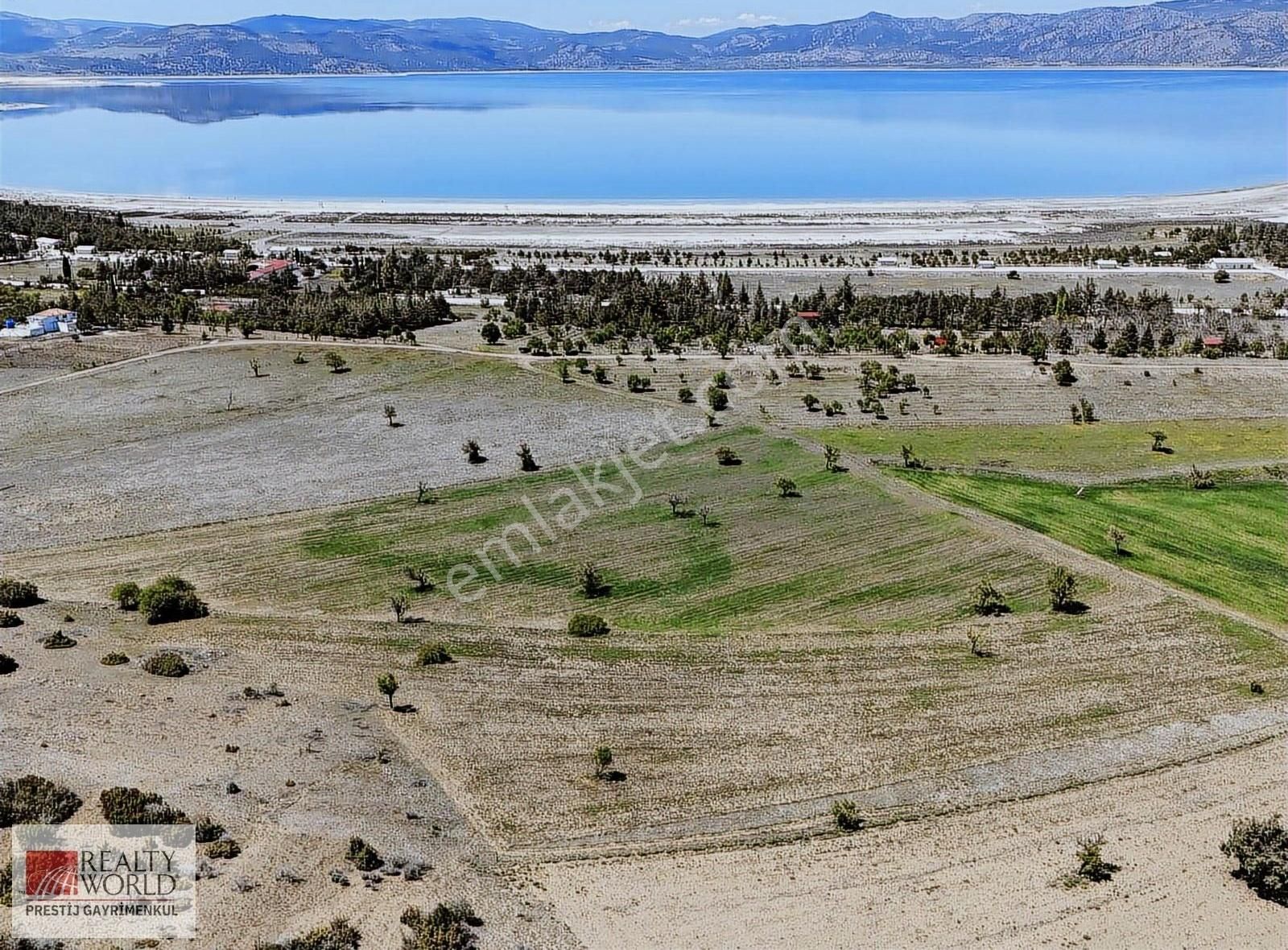 Salda Gölüne Yürüme Mesafesinde 8.000 M2 Satılık Tarla Burdur