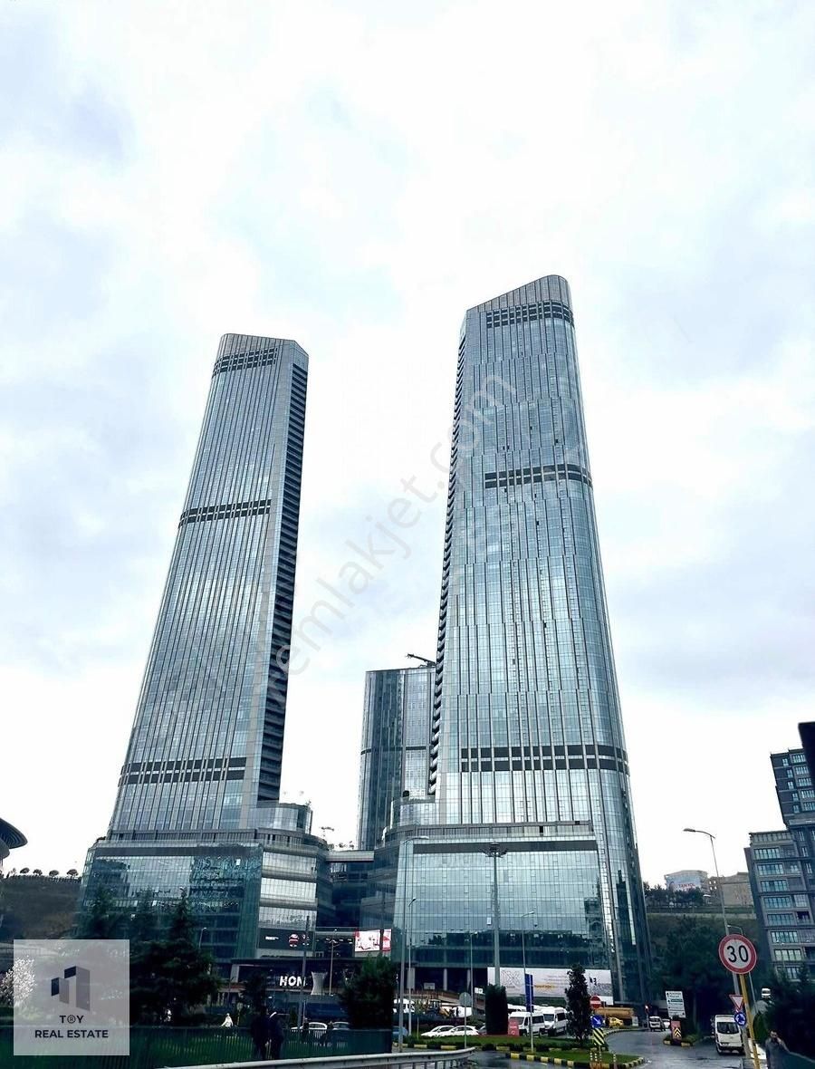 Skyland 2+1 Boş Eşyalı Satılık Daire Avm Manzarısı Tek Tetkili