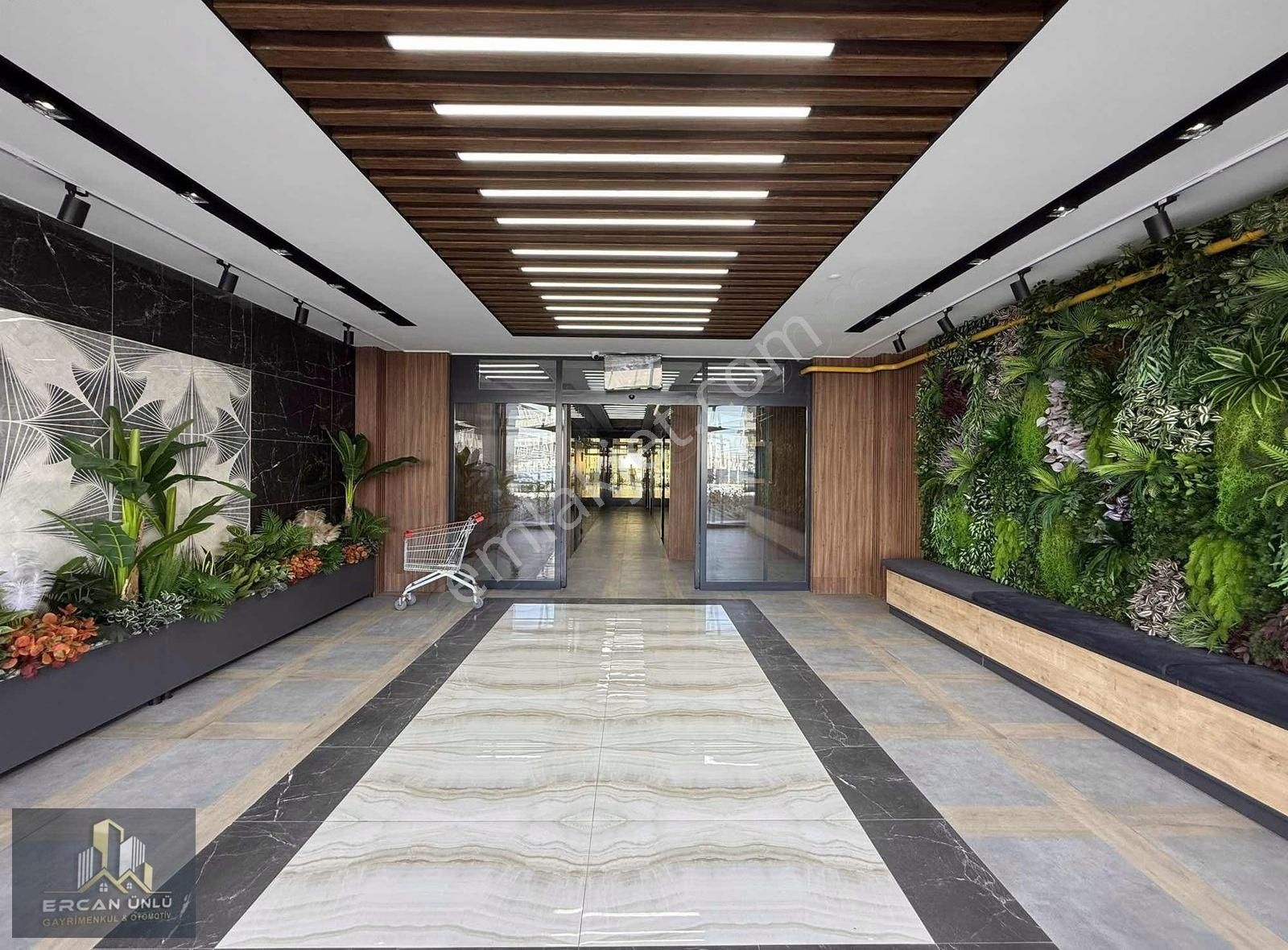 Ercan Ünlü'den Avm Karşısı İldem'in En Lüks 4.5+1 Fırsat Dairesi - Görsel 13