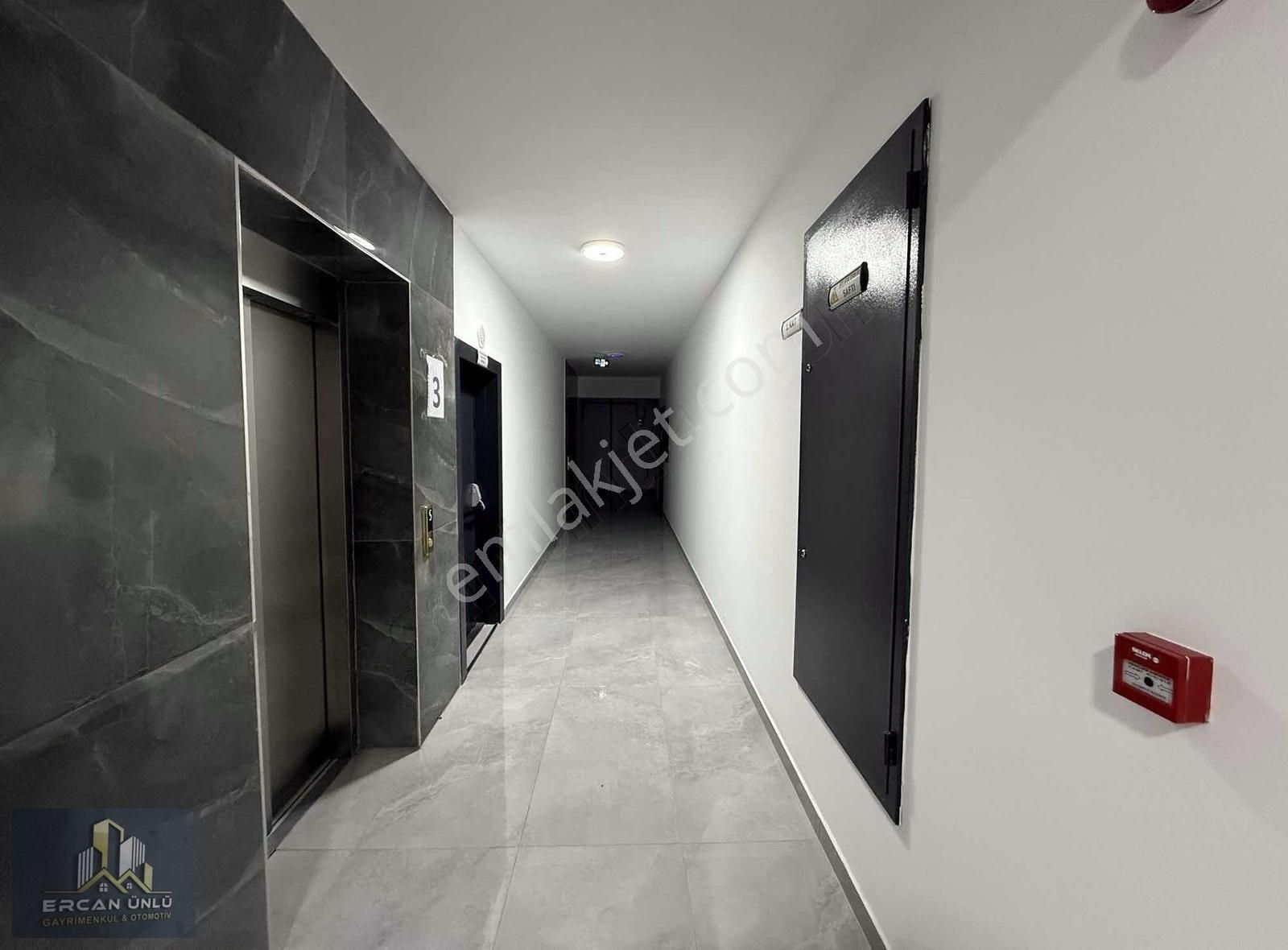 Ercan Ünlü'den Avm Karşısı İldem'in En Lüks 4.5+1 Fırsat Dairesi - Görsel 18