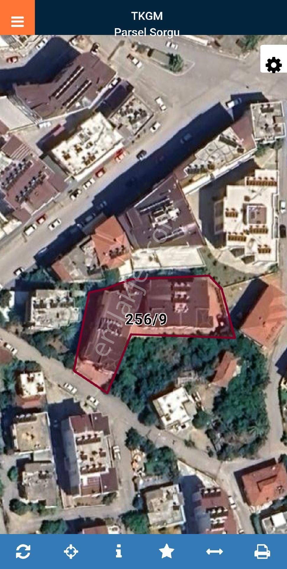 Çarşıya 1 Adım Mesafede
