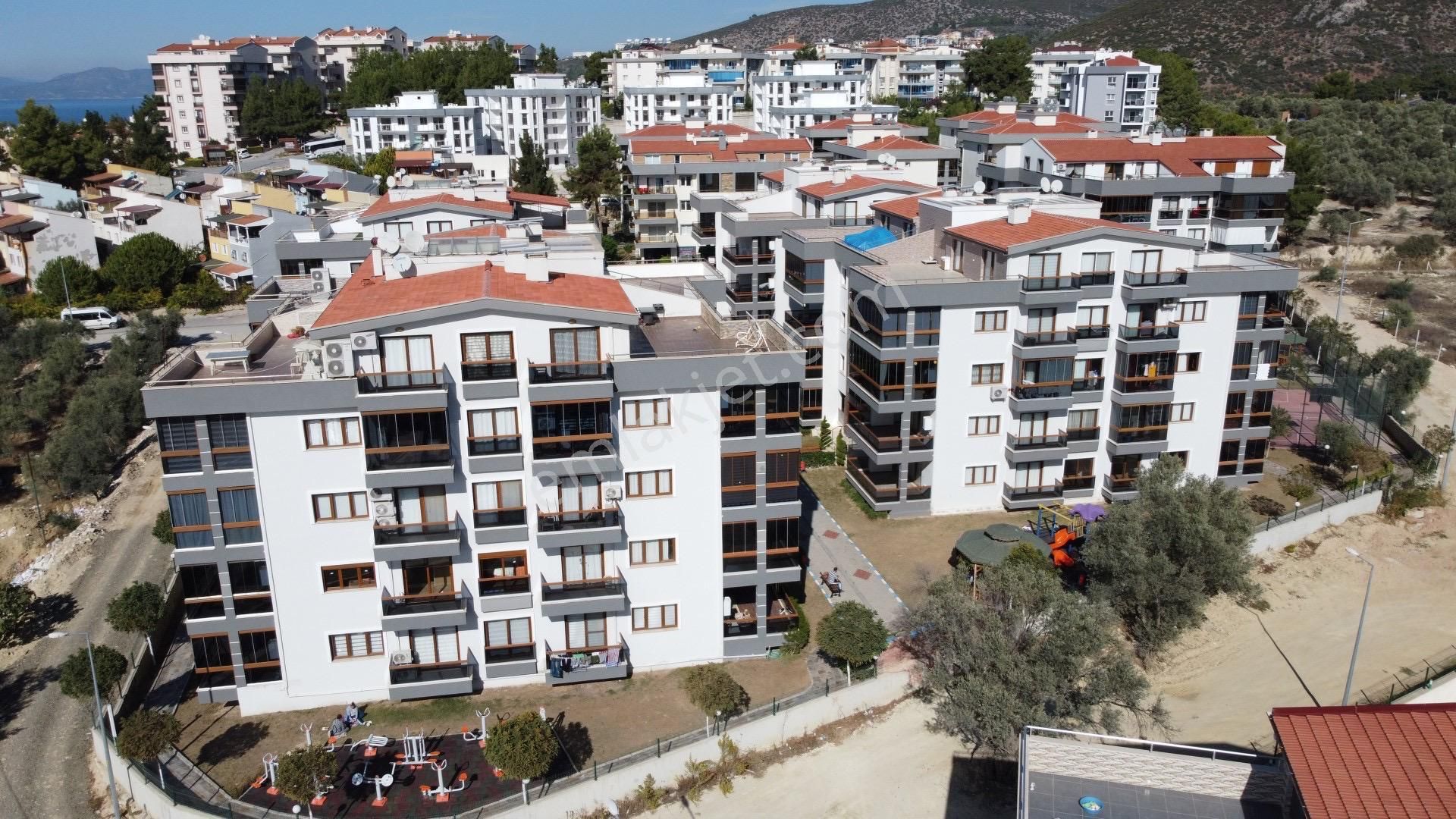 Site İçinde Full Eşyalı Lüks Daire
