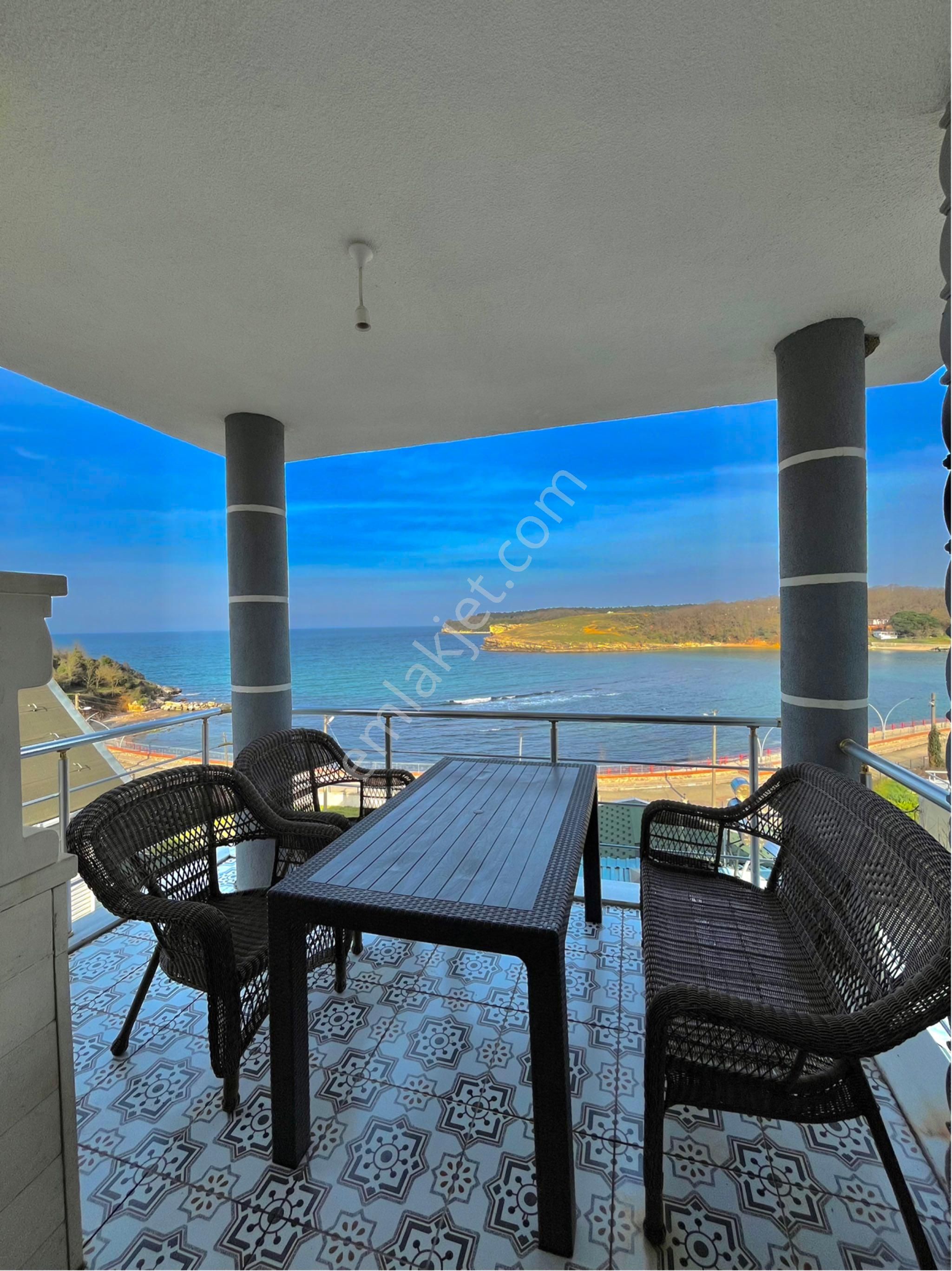 Kandıra Seyrek Sahilinde Günlük Kiralık Deniz Manzaralı Villa