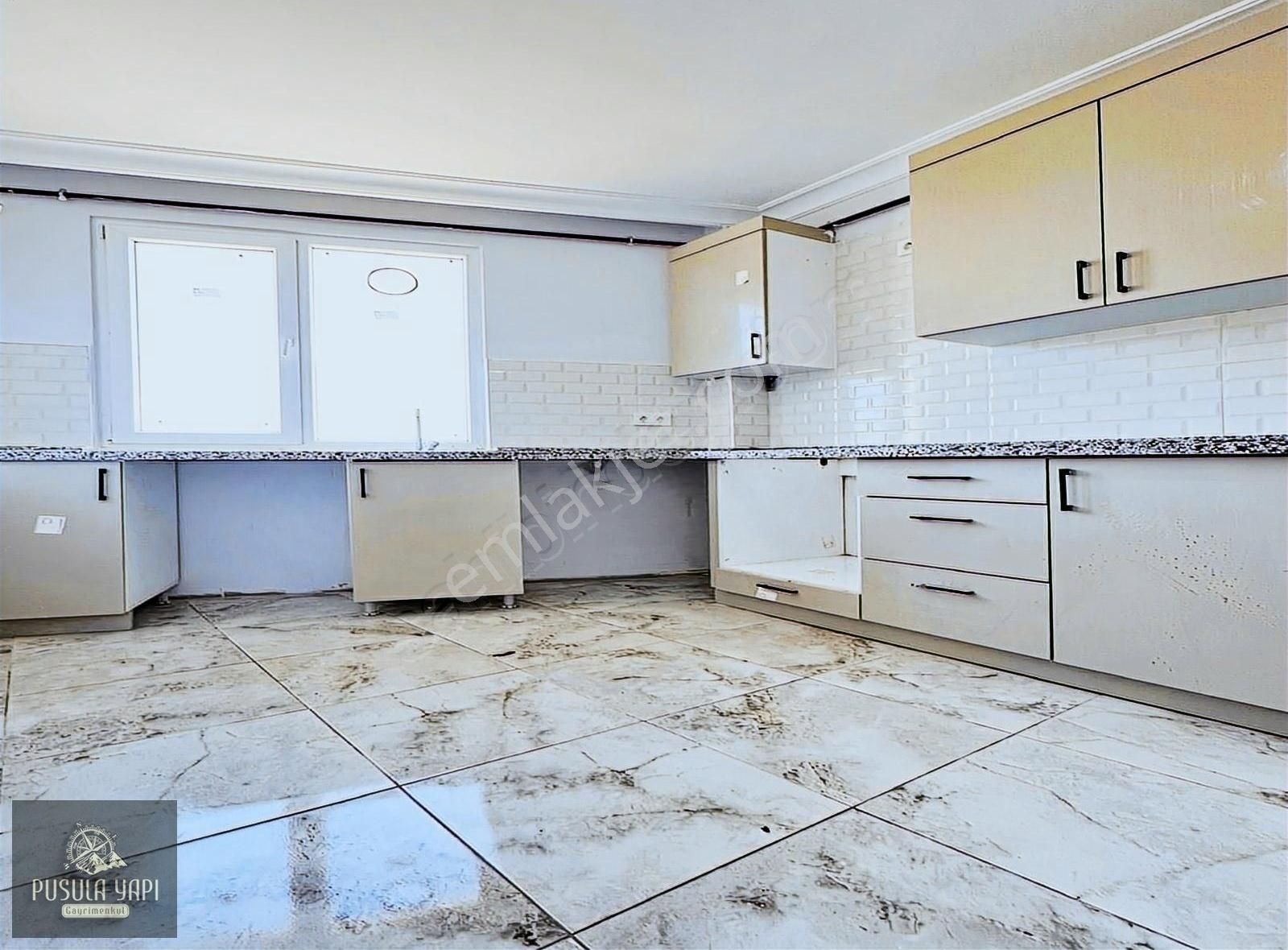 Pusula Yapı'dan Okul Ve Pazara Yakın 2+1 Ara Kat Fırsat Daire!! - Görsel 13